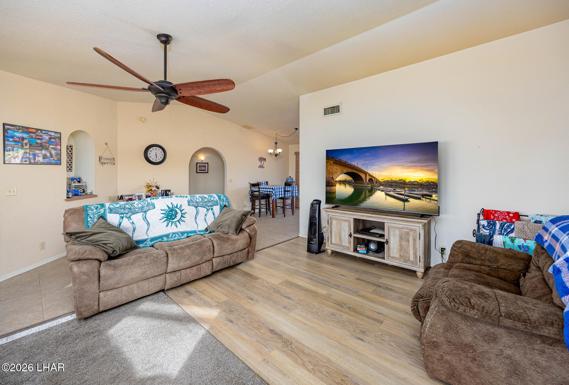 3240 Palm Tree Dr Property Photo 14