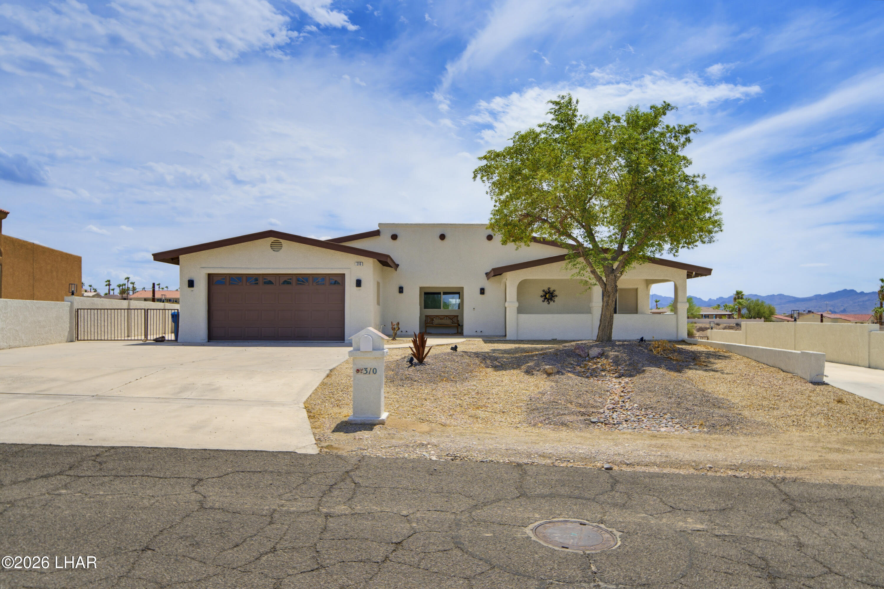 310 Cypress Dr Property Photo 1