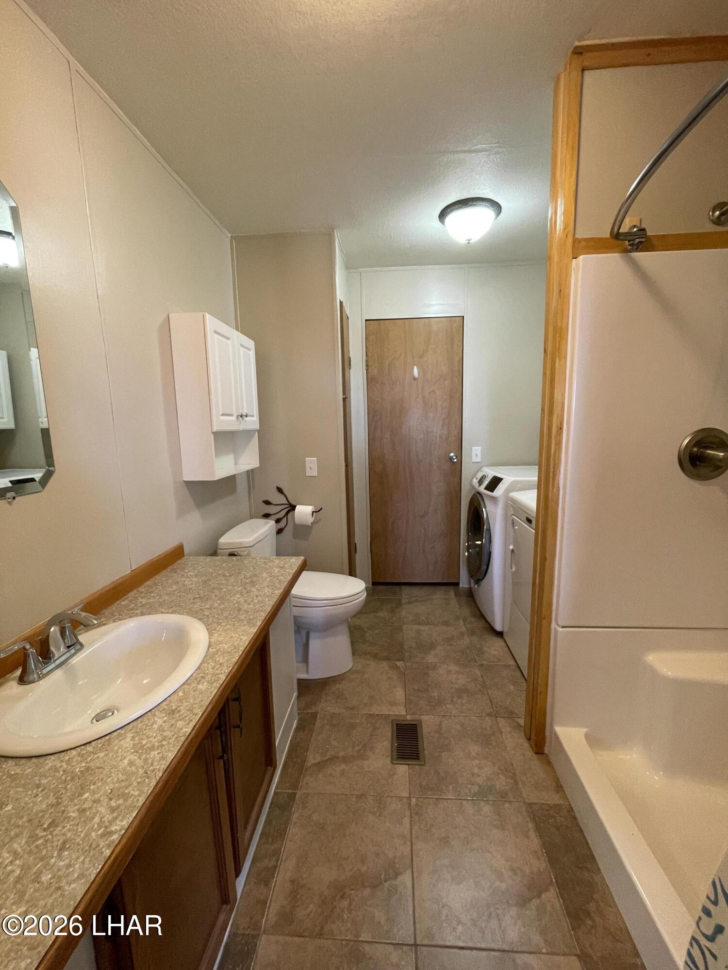 2575 Donna Dr Property Photo 6