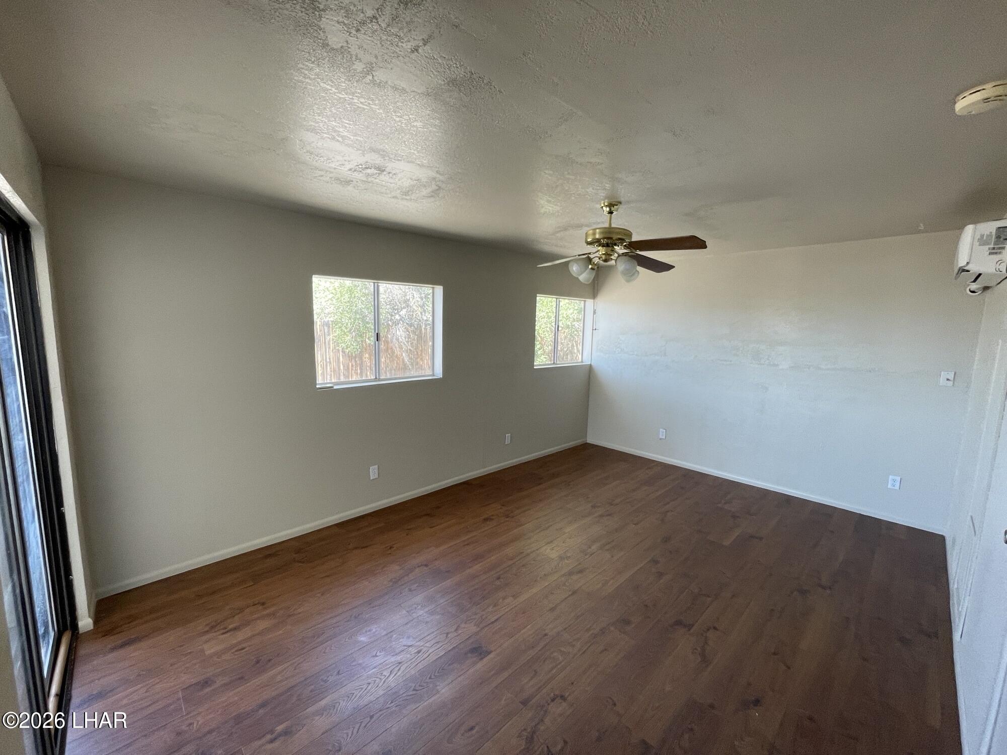 2575 Donna Dr Property Photo 8
