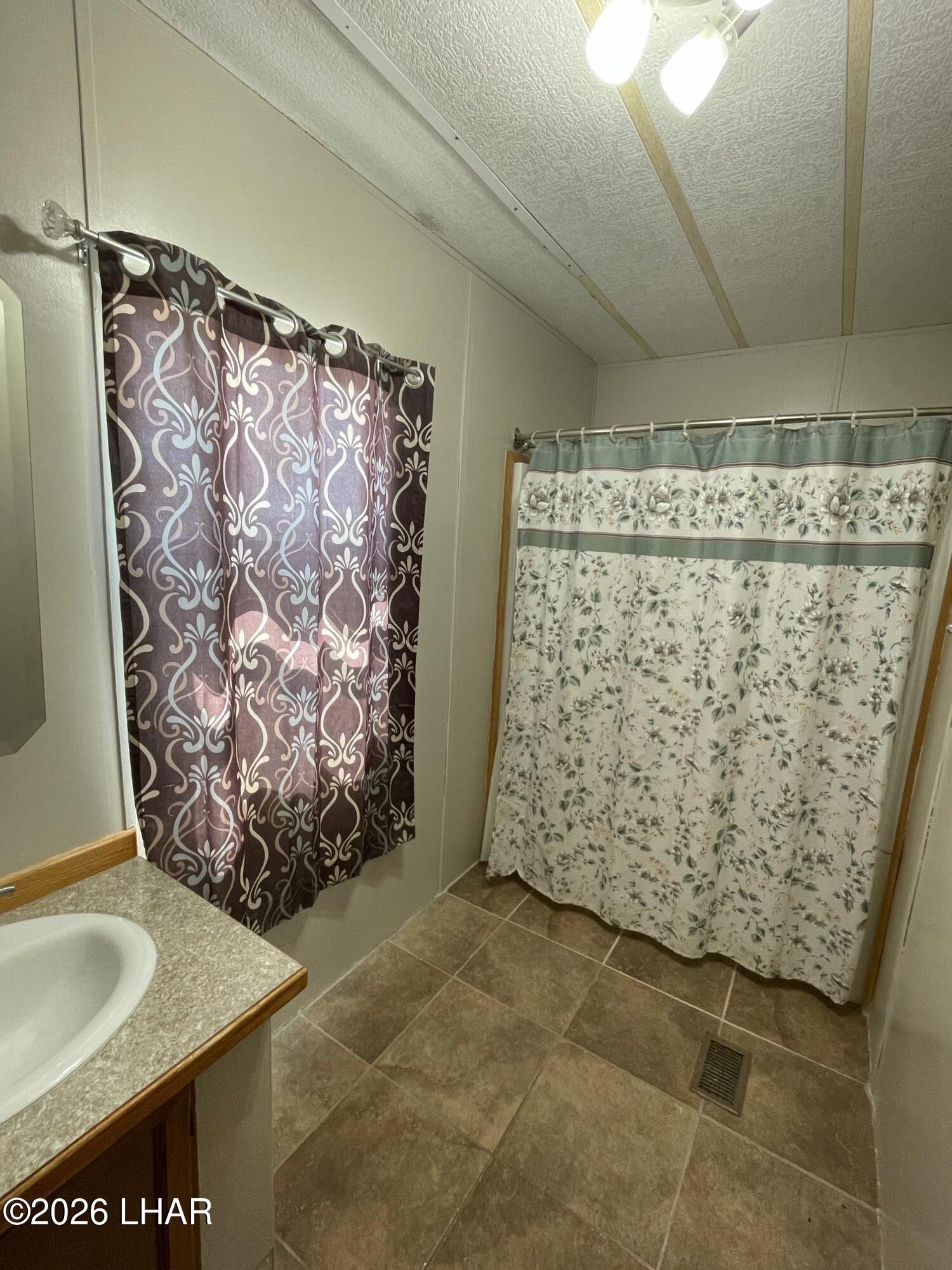 2575 Donna Dr Property Photo 13