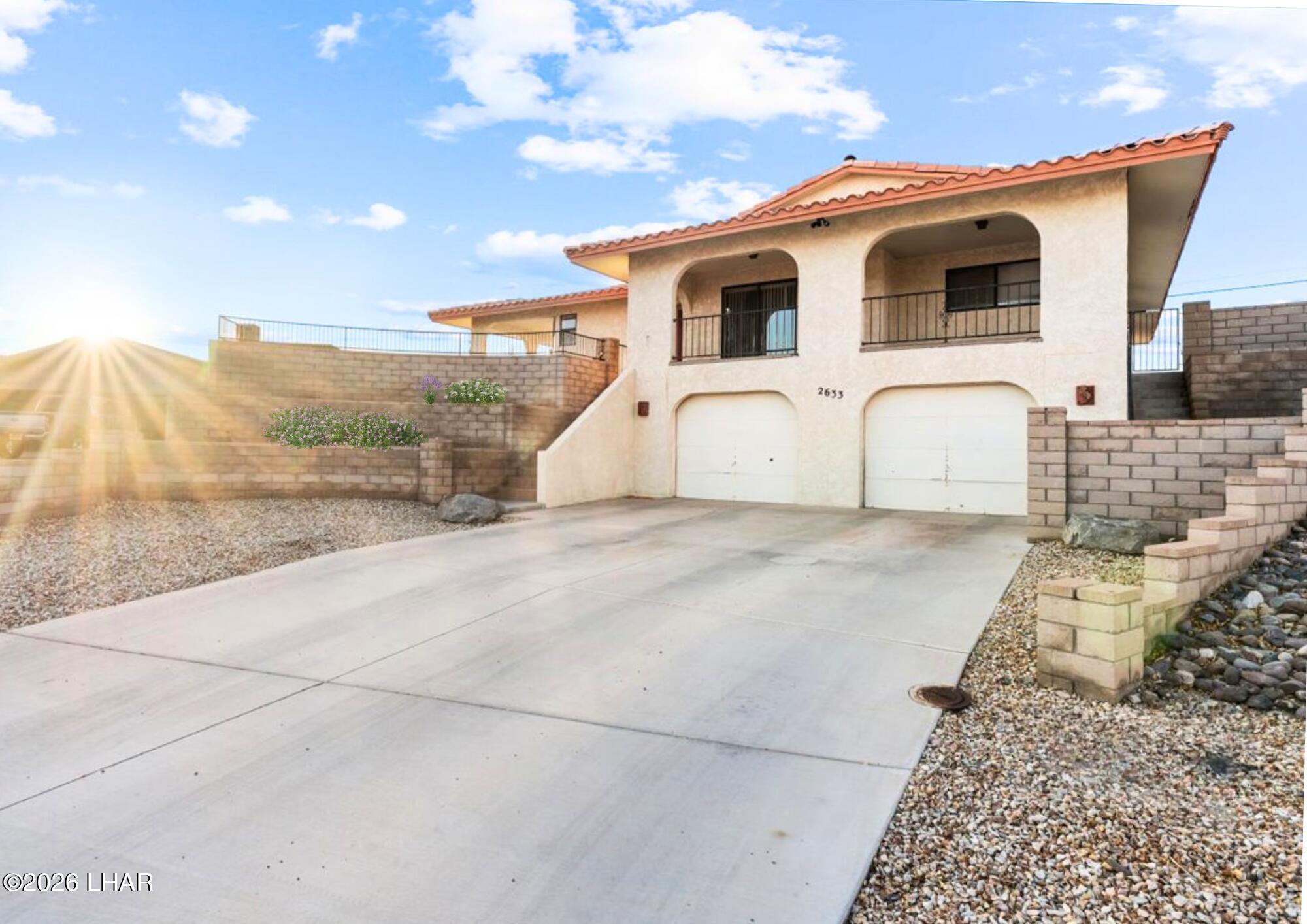 2633 Beverly Glen Ln Property Photo 1