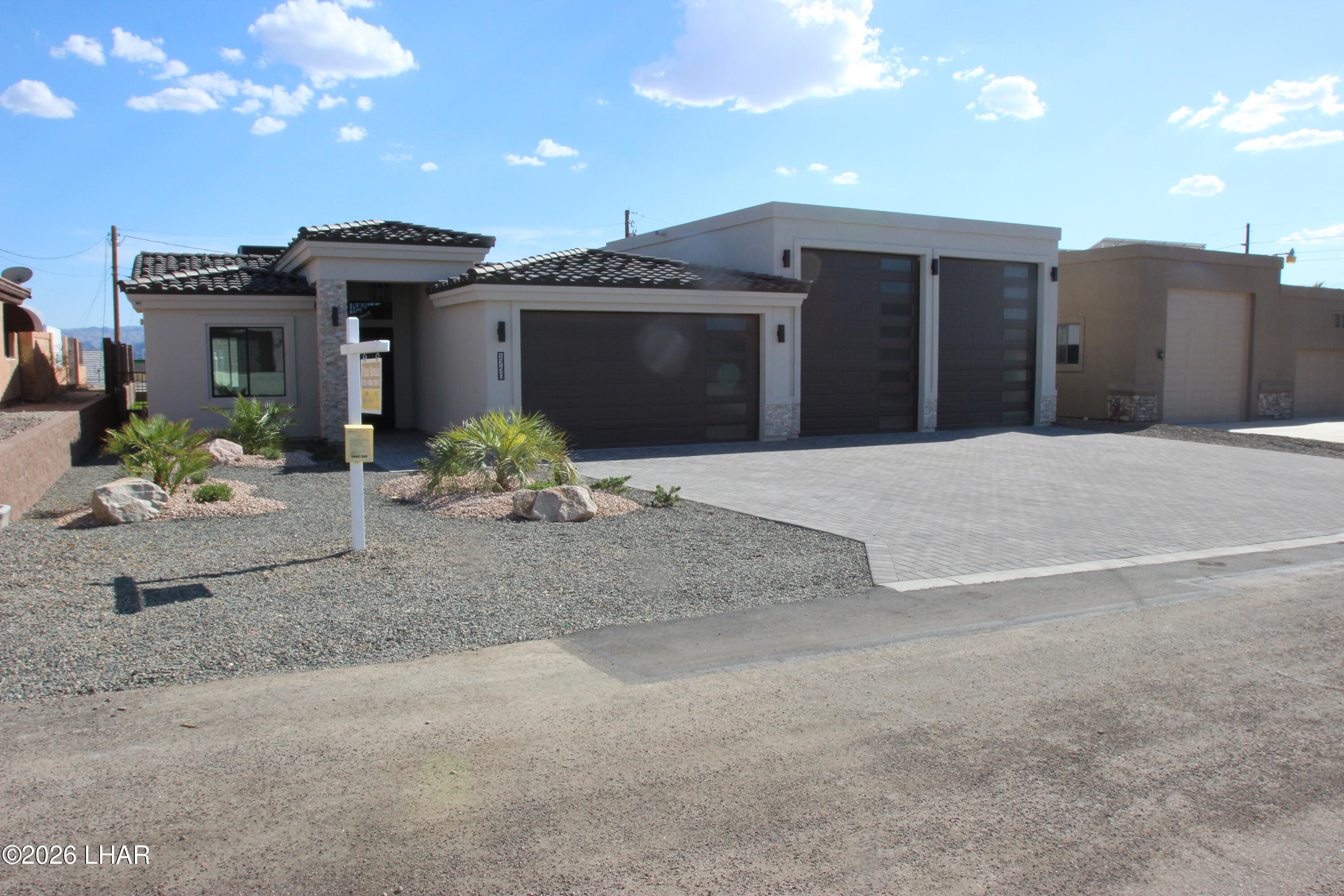 1750 Peach Blossom Dr Property Photo 1
