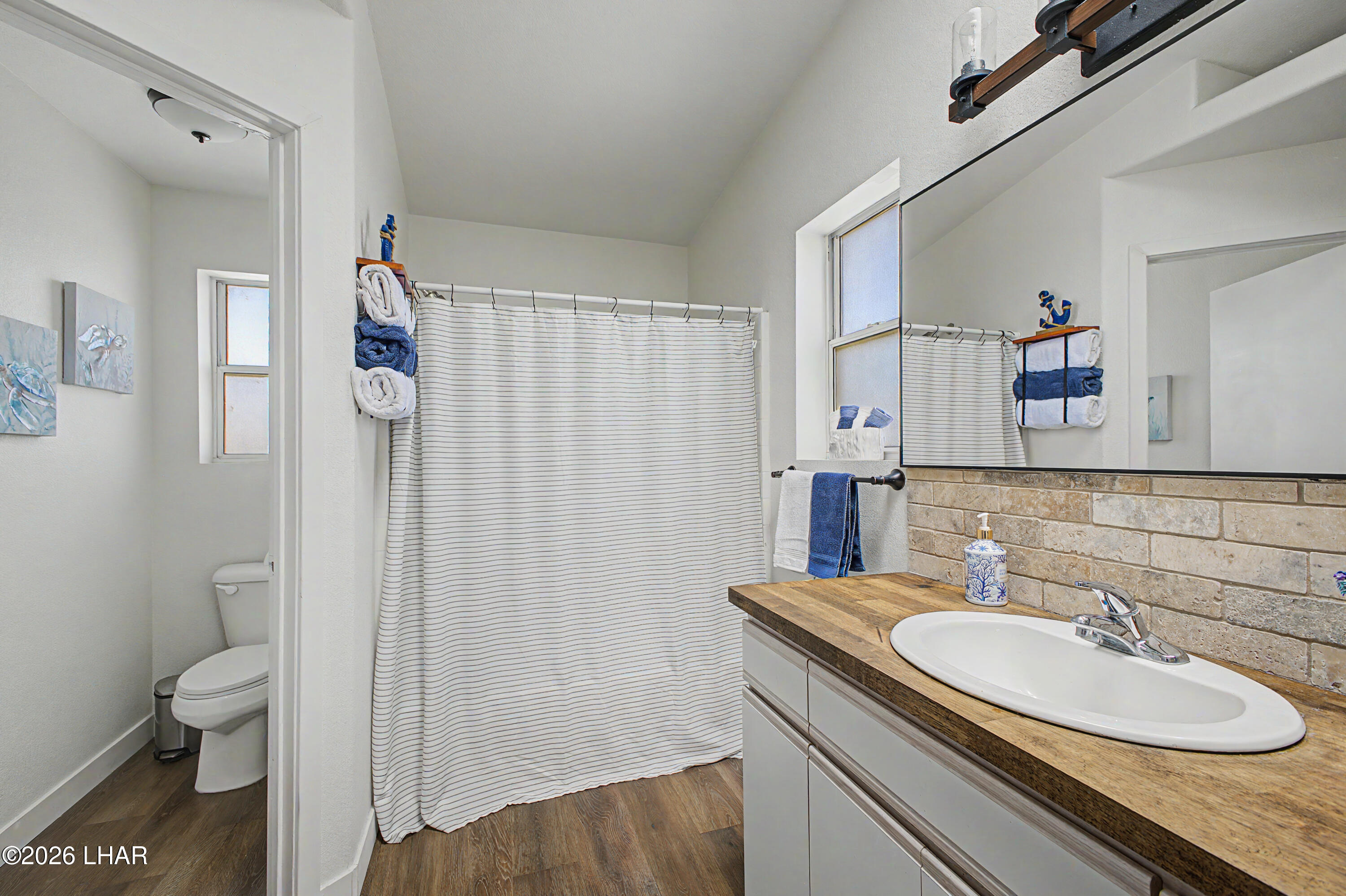 3696 Chesapeake Blvd Property Photo 19
