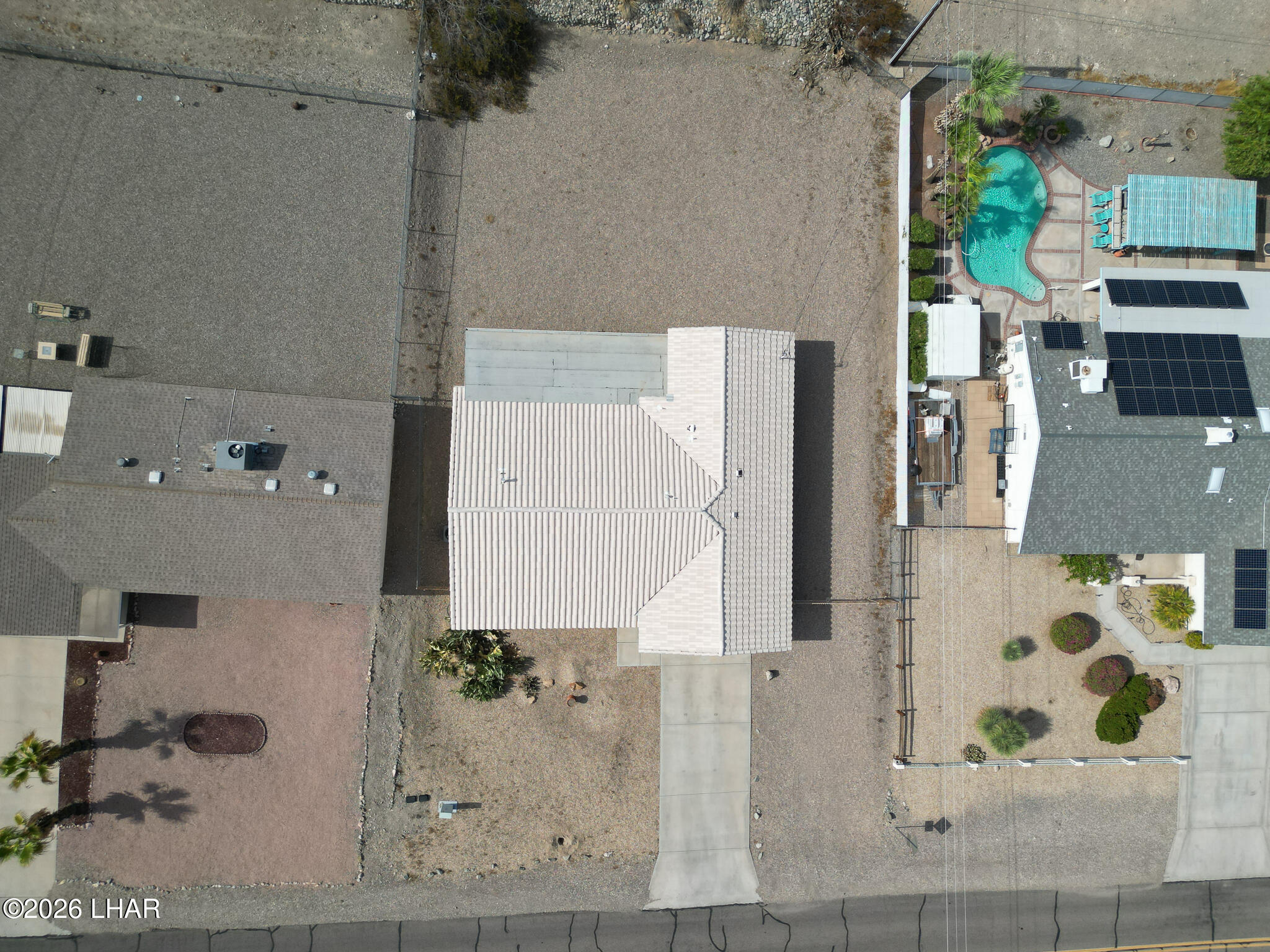 1649 Avalon Ave Property Photo 2