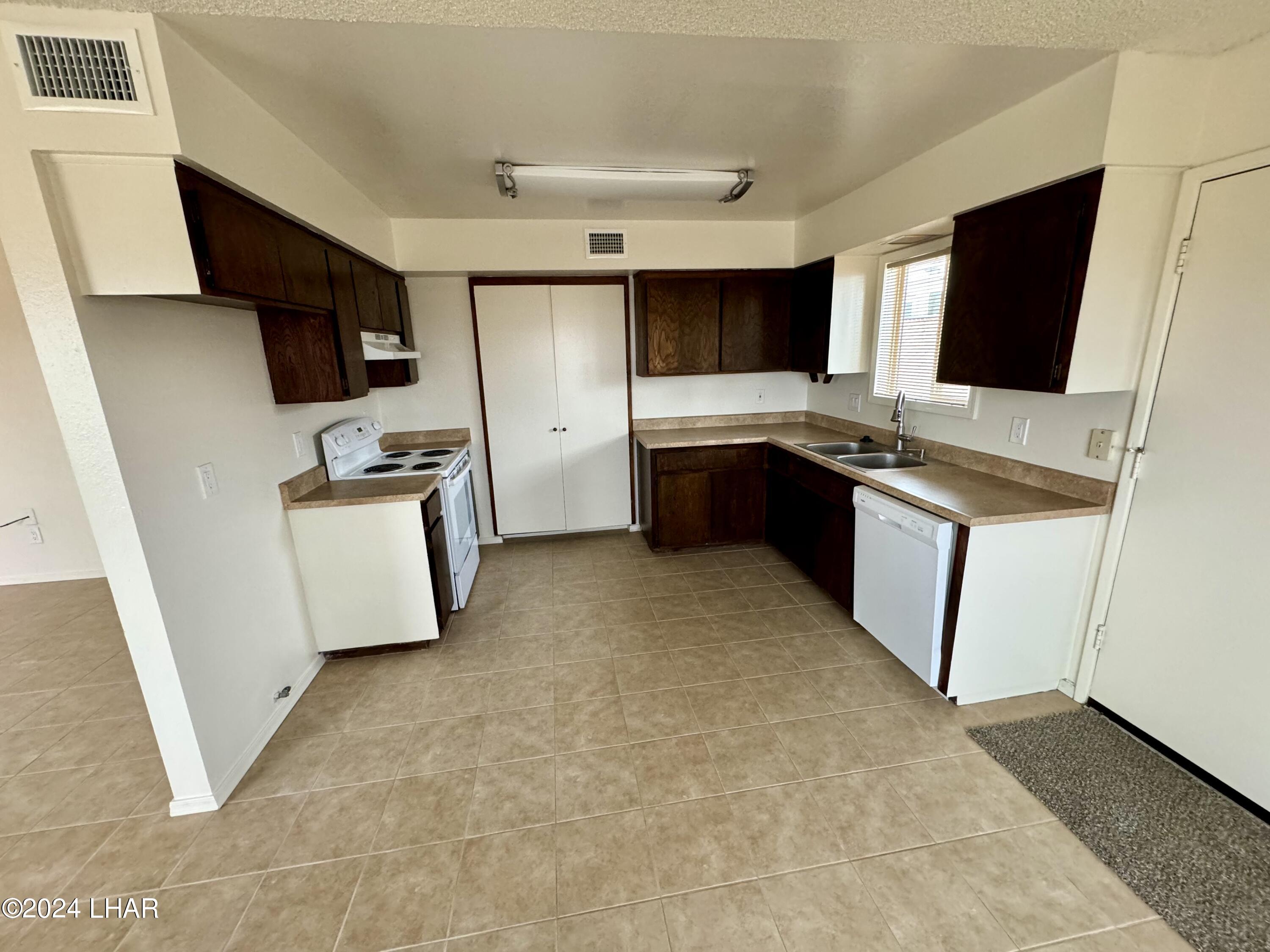 2988 Cisco Dr S Property Photo 12