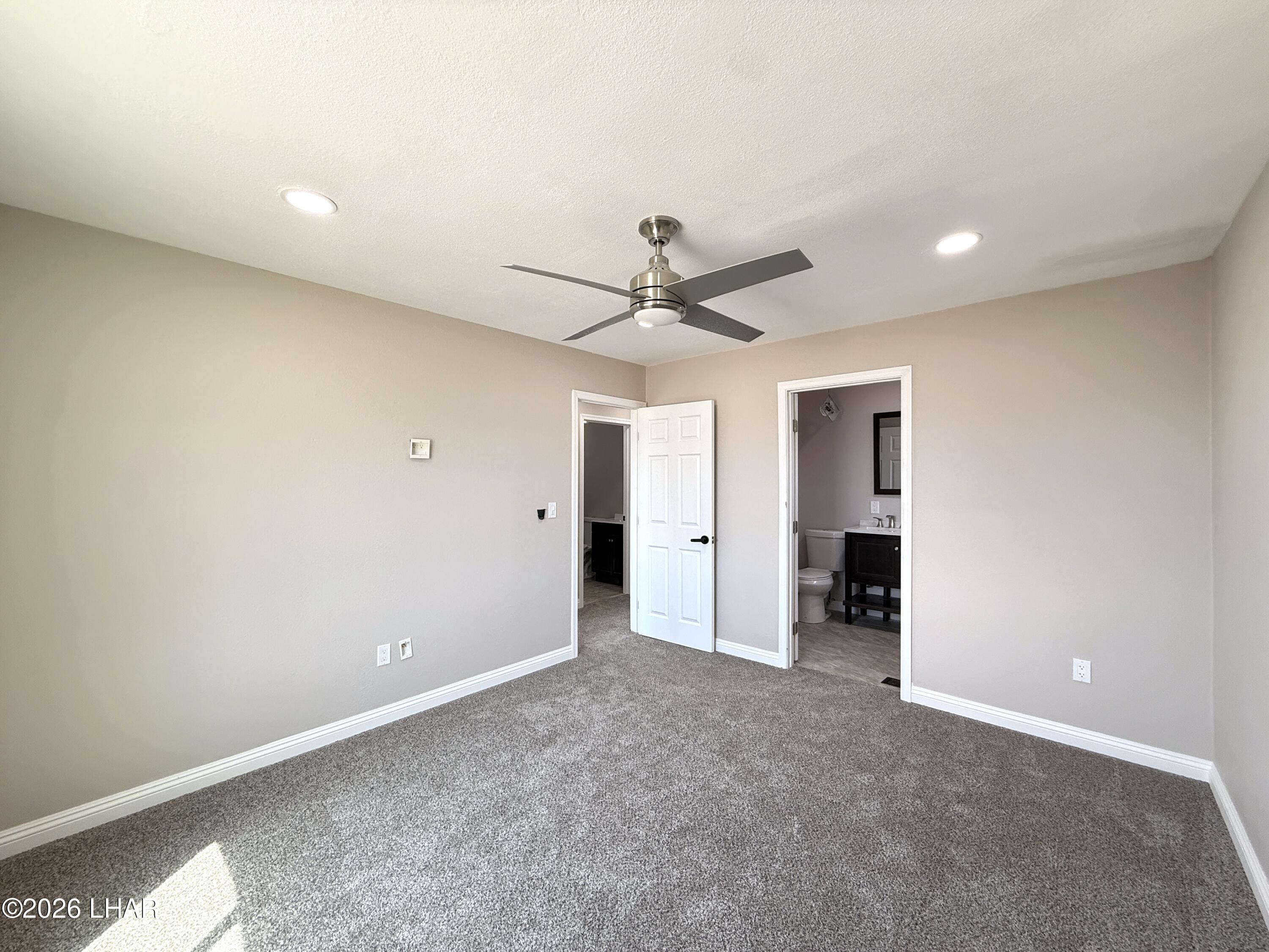 2442 E Blackfoot Rd Property Photo 15