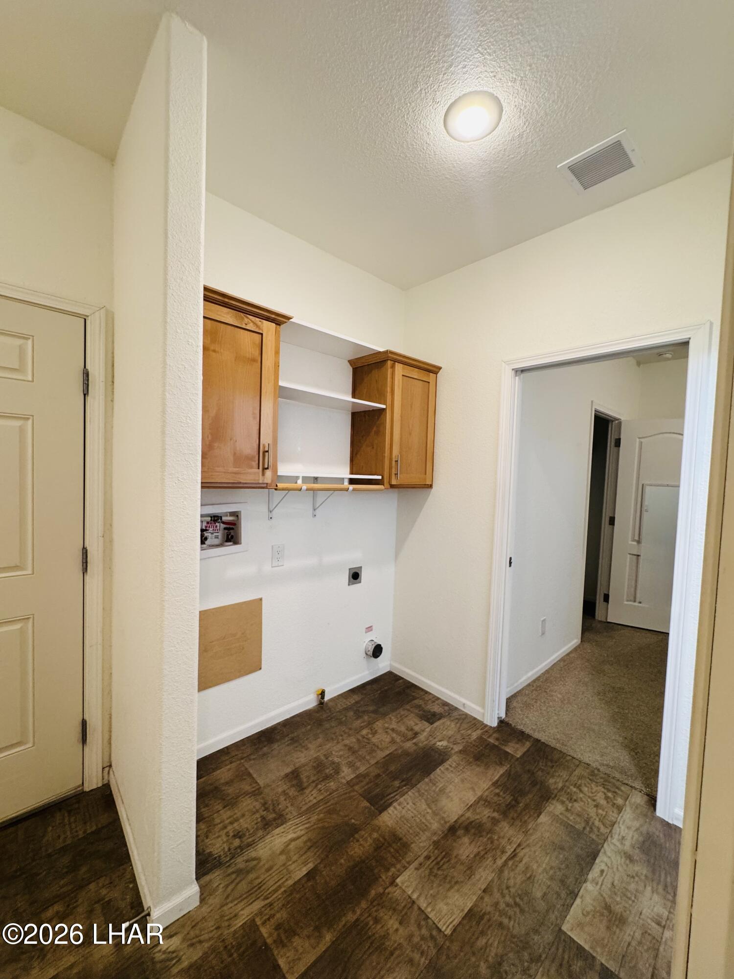 350 Lee Ave 48 Property Photo 11