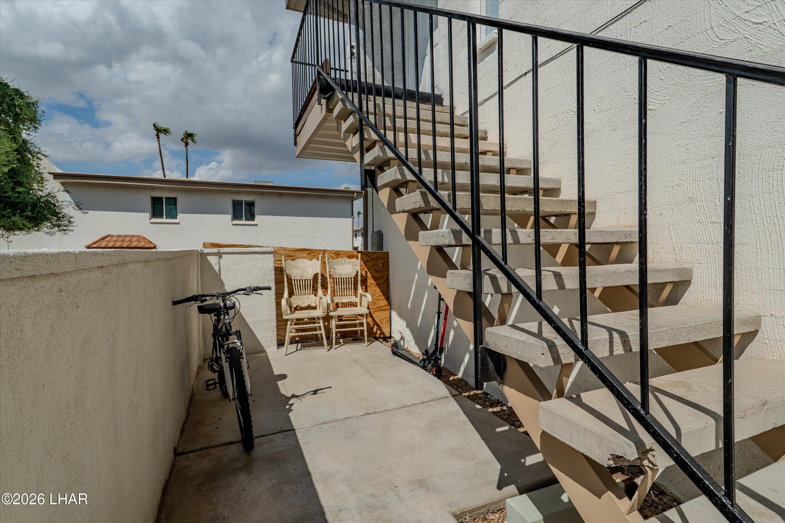 1827 Montana Vista D Property Photo 6