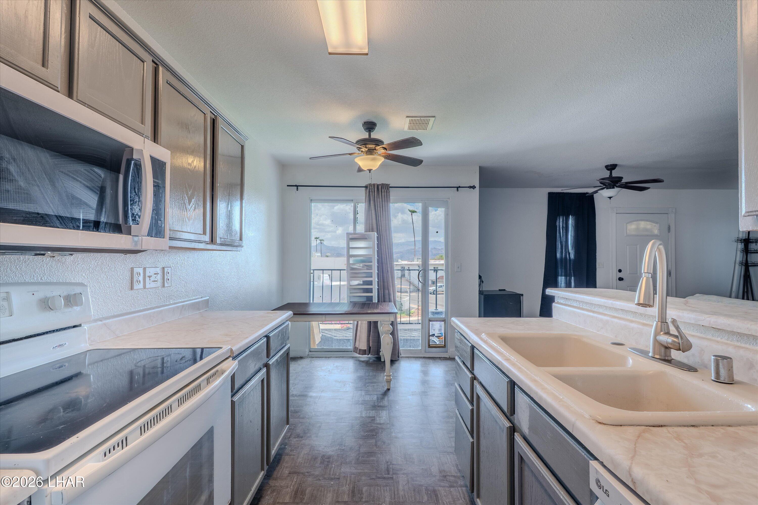 1827 Montana Vista D Property Photo 14