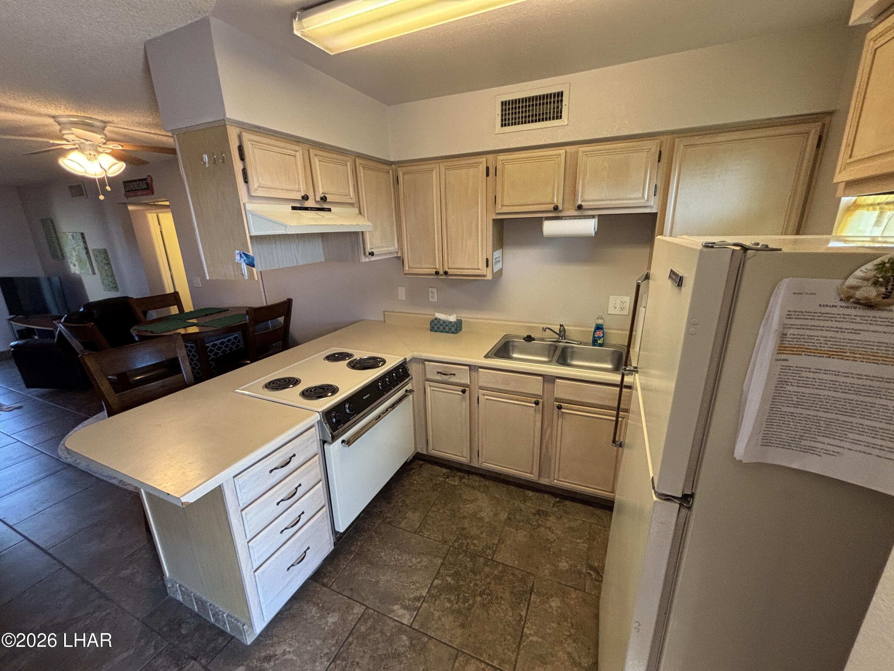 256 Lake Havasu Ave S B60 Property Photo 10