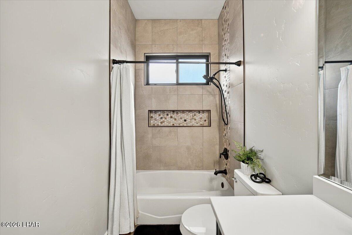 7980 Plaza De Los Pajaros Property Photo 42
