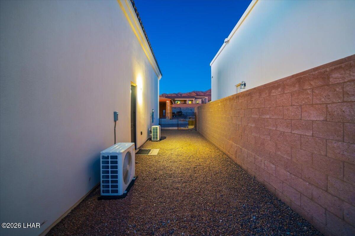 7980 Plaza De Los Pajaros Property Photo 65