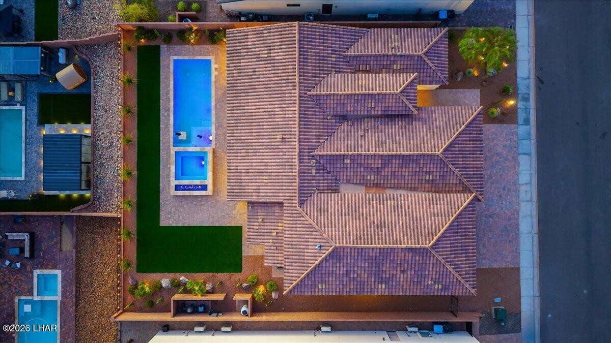 7980 Plaza De Los Pajaros Property Photo 92