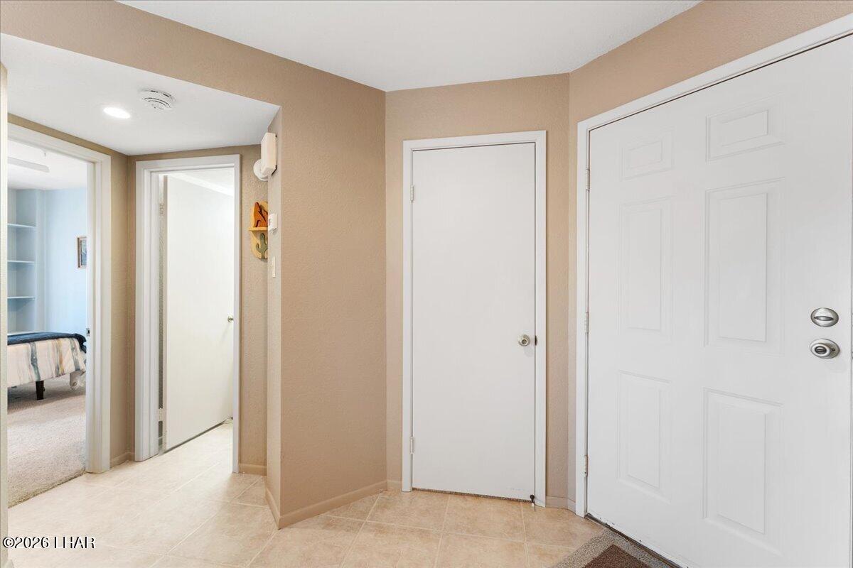 1650 S Smoketree Ave S 102 Property Photo 23