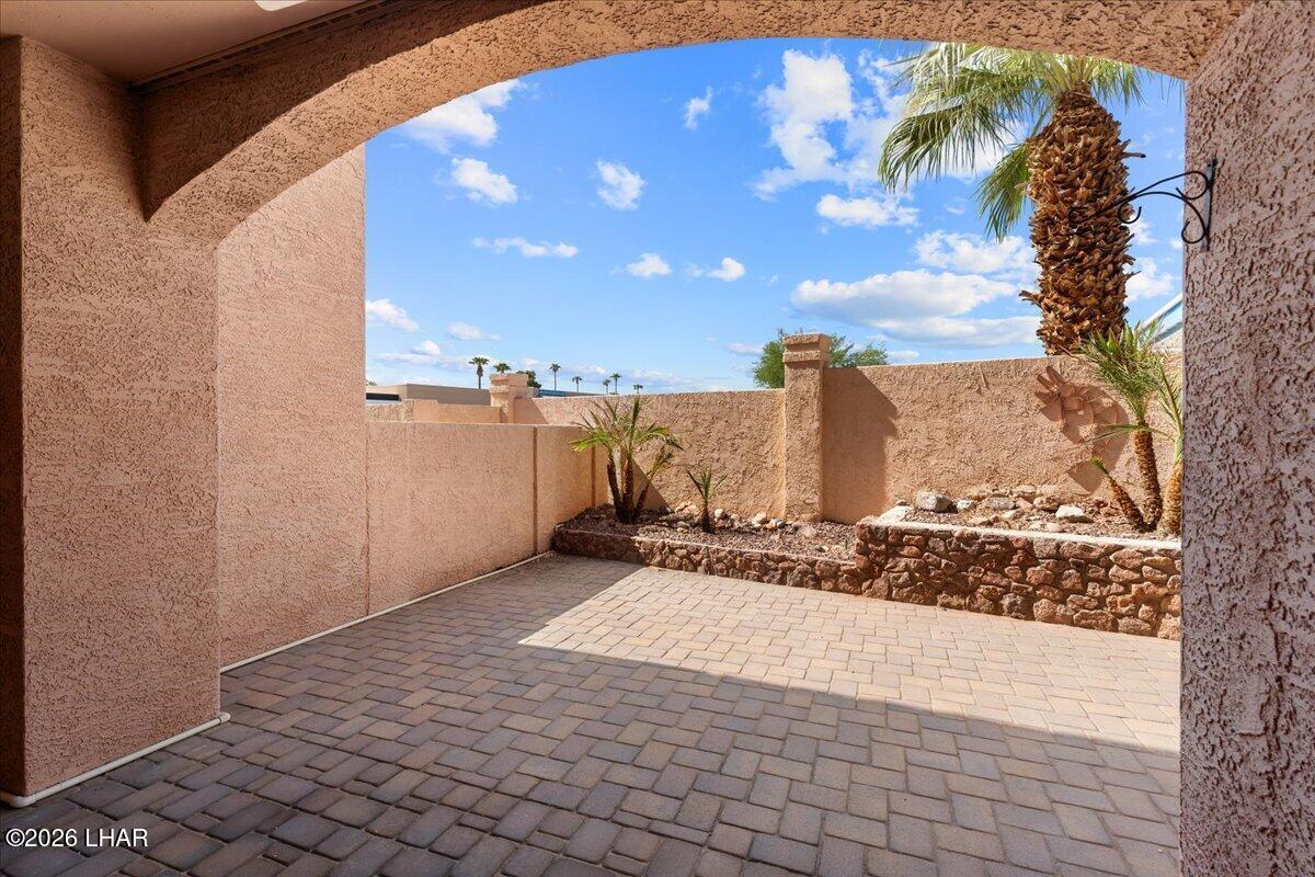 1650 S Smoketree Ave S 102 Property Photo 35