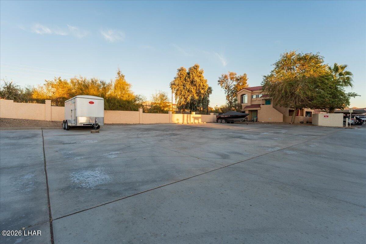 1650 S Smoketree Ave S 102 Property Photo 64