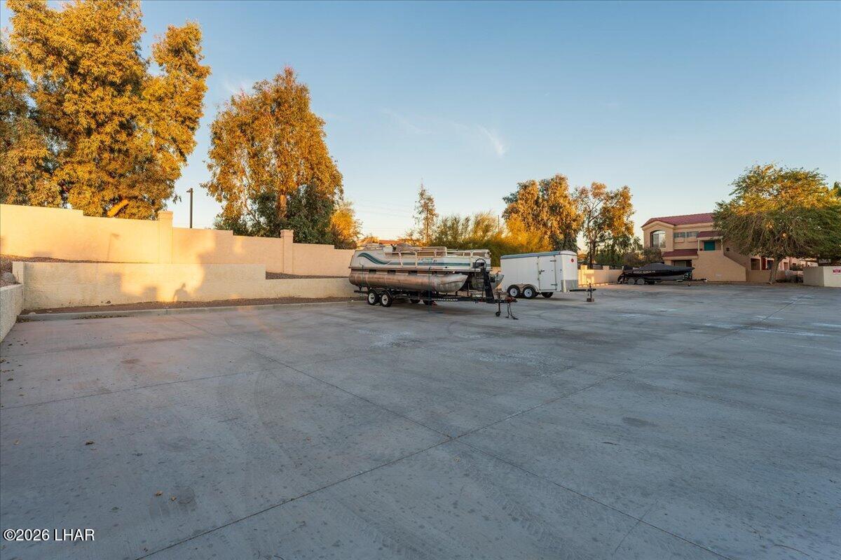 1650 S Smoketree Ave S 102 Property Photo 65