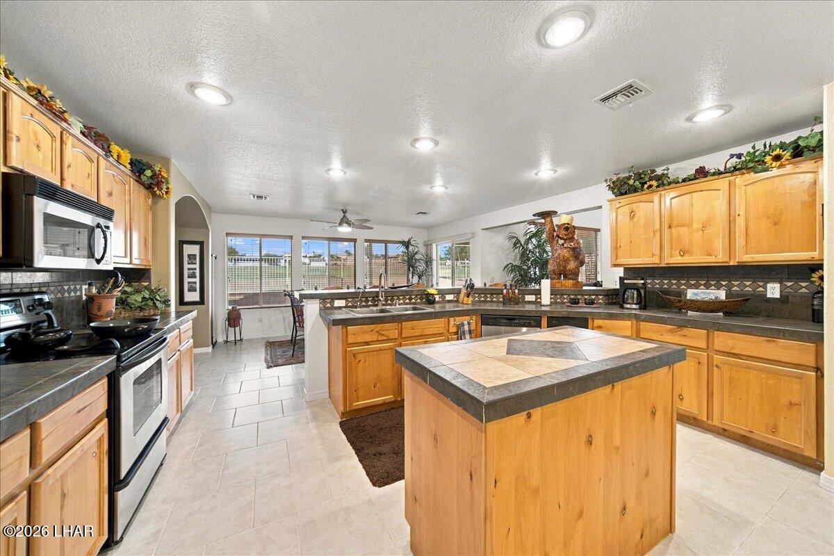 680 Avenida Laredo Property Photo 11