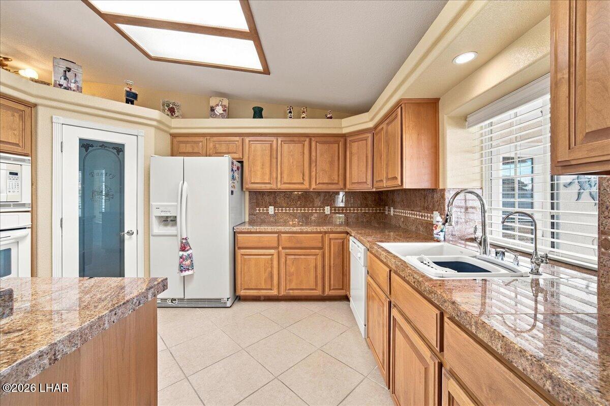 3210 Douglas Dr Property Photo 22