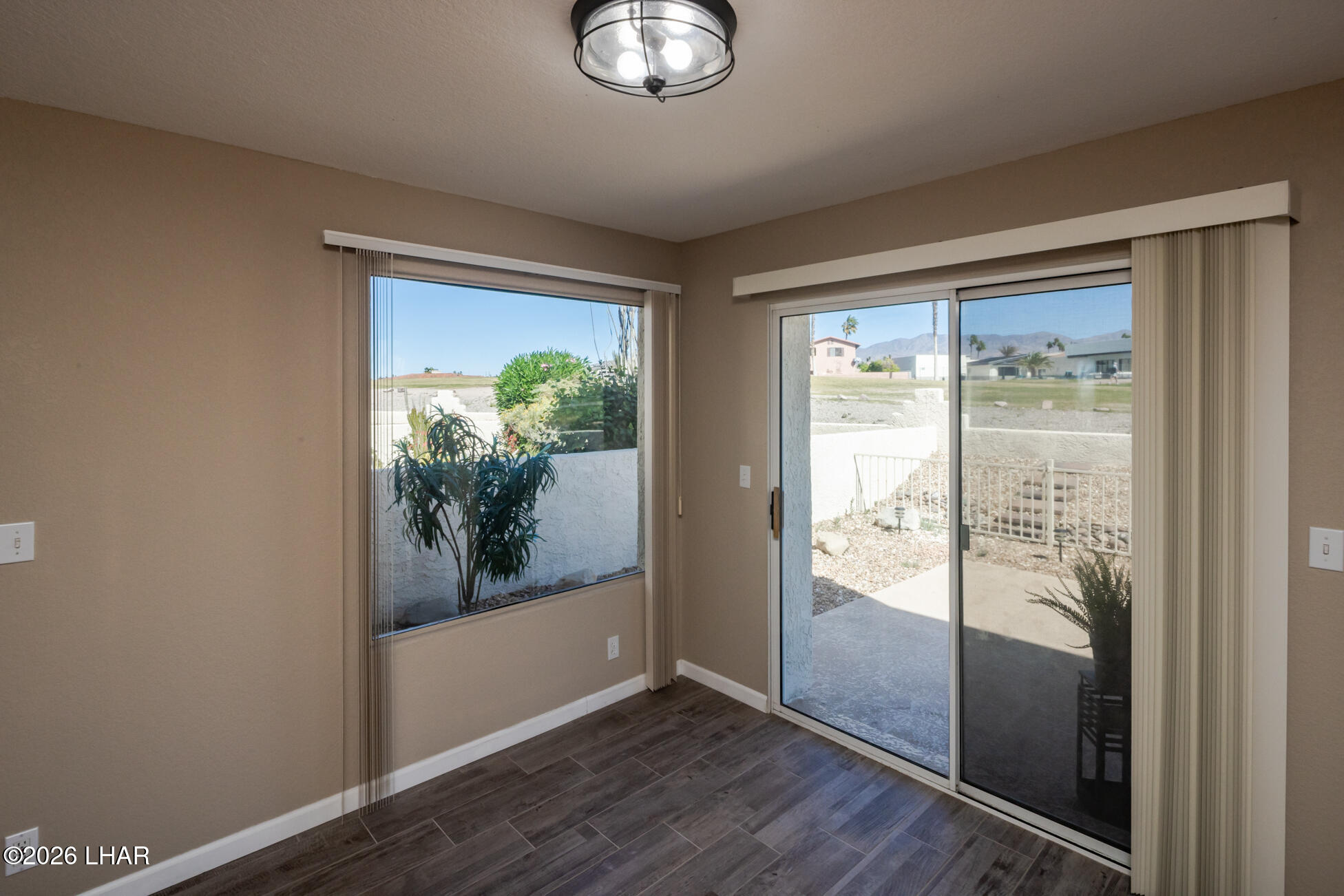 420 Acoma Blvd S 39 Property Photo 10