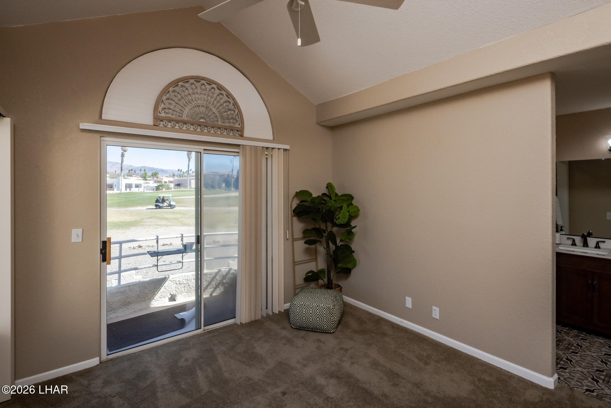 420 Acoma Blvd S 39 Property Photo 19