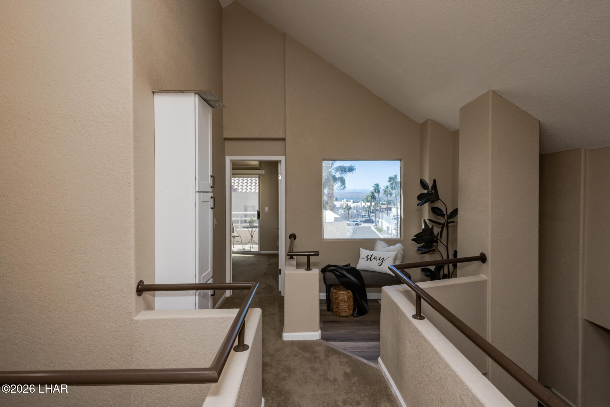 420 Acoma Blvd S 39 Property Photo 24