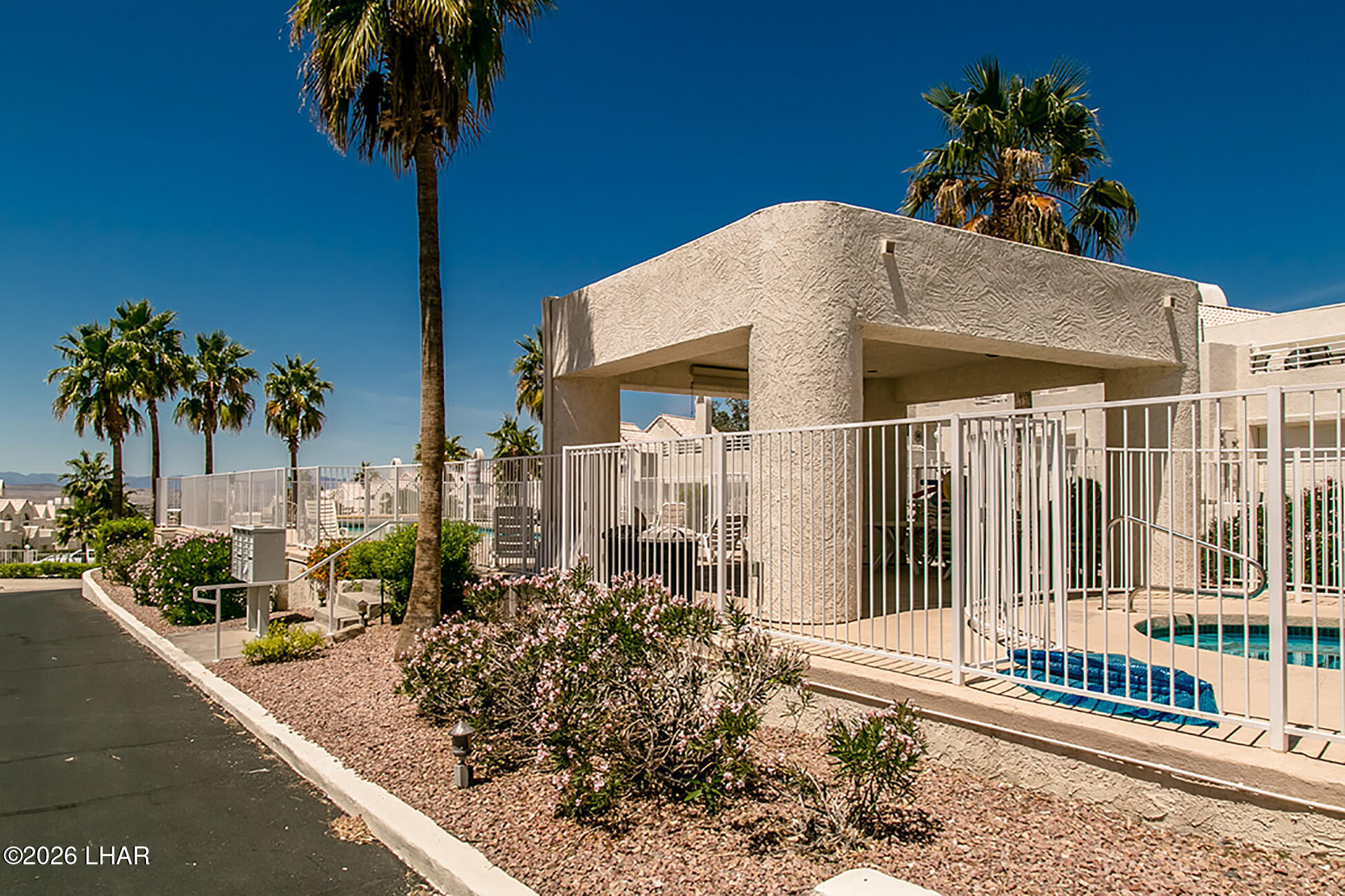 420 Acoma Blvd S 39 Property Photo 51