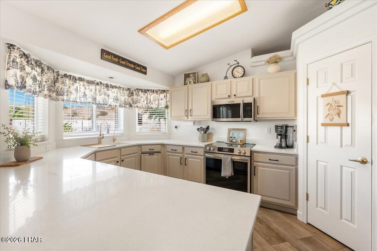3795 Buena Vista Plz Property Photo 14