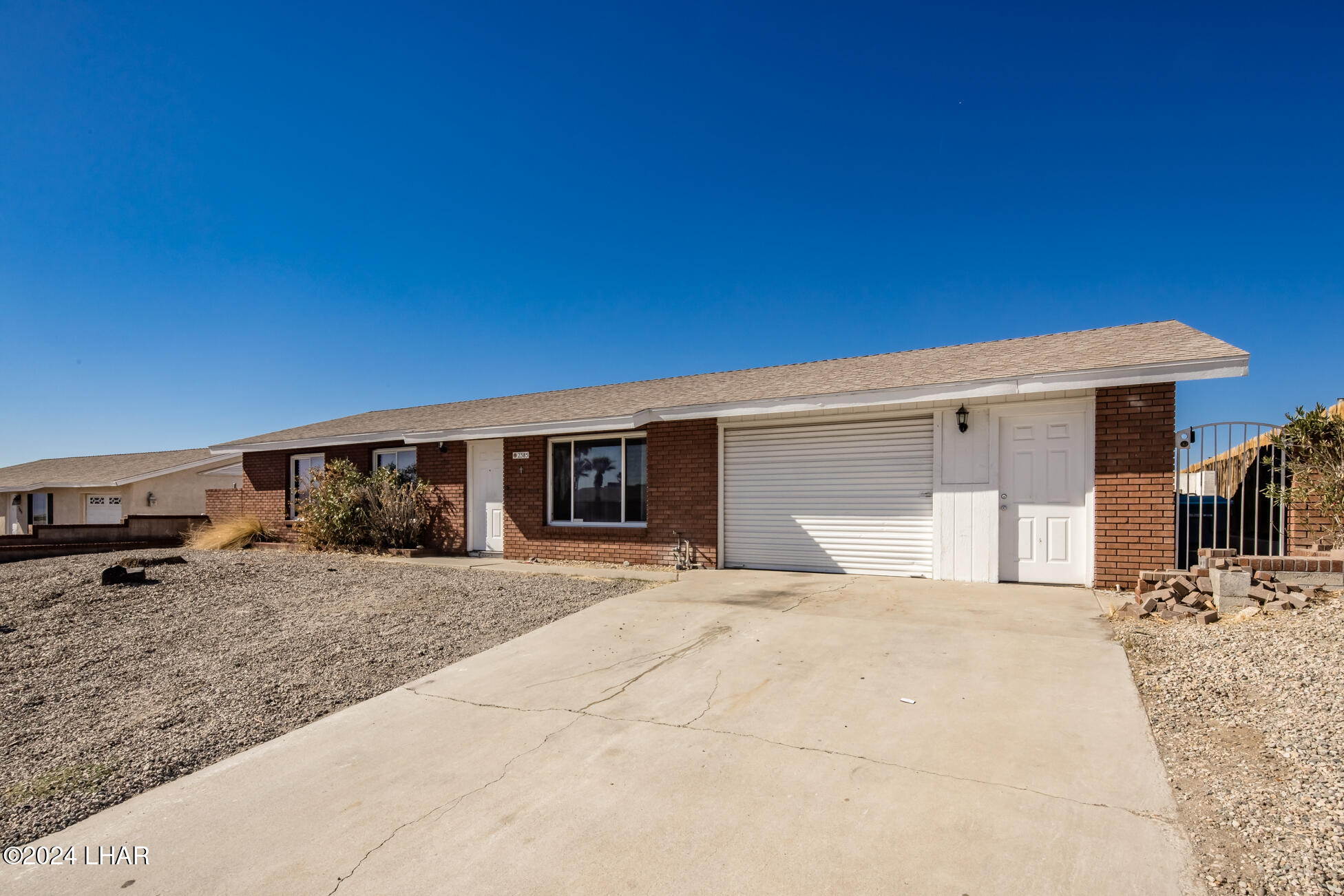 2385 Havasupai Blvd Property Photo 4