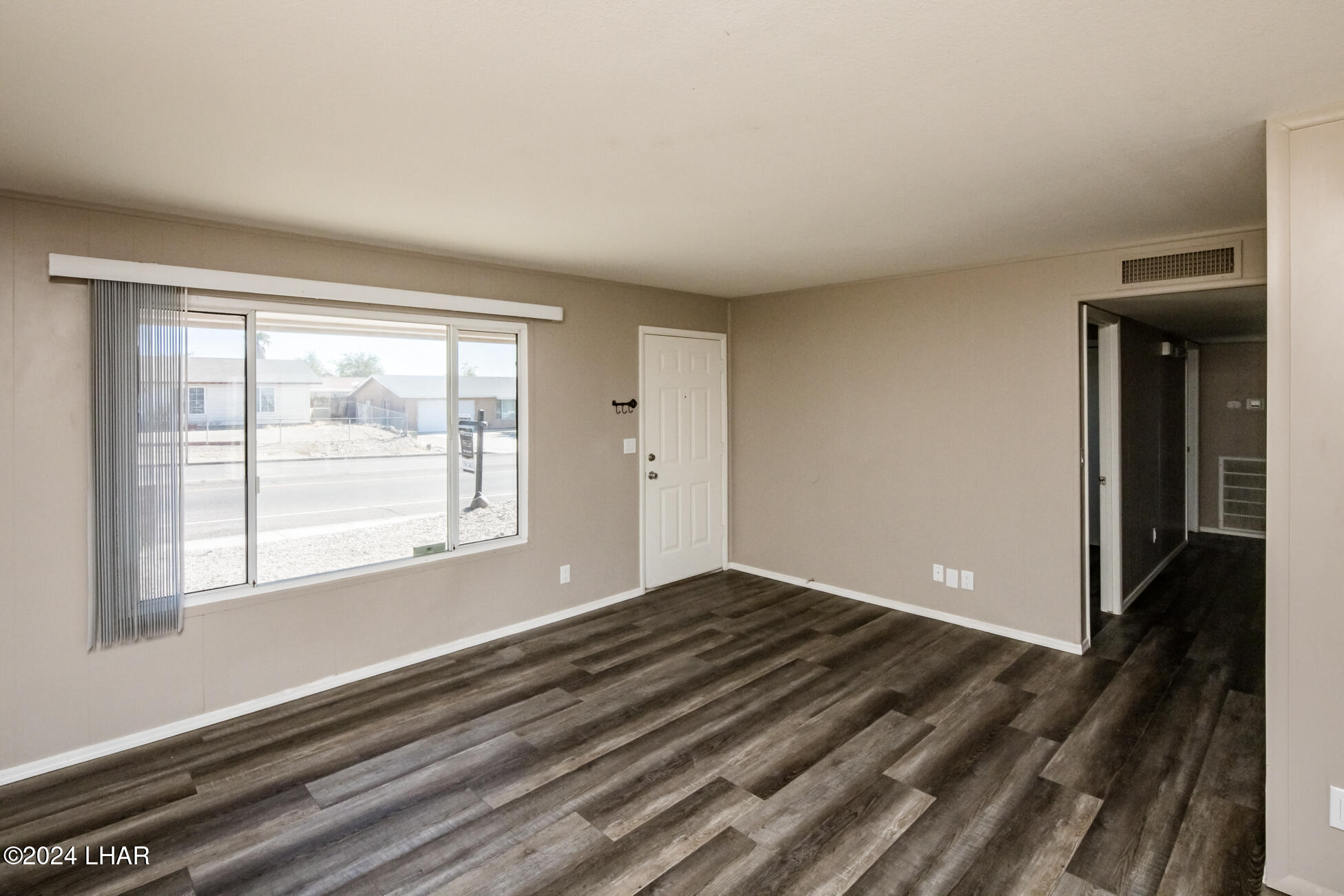 2385 Havasupai Blvd Property Photo 8