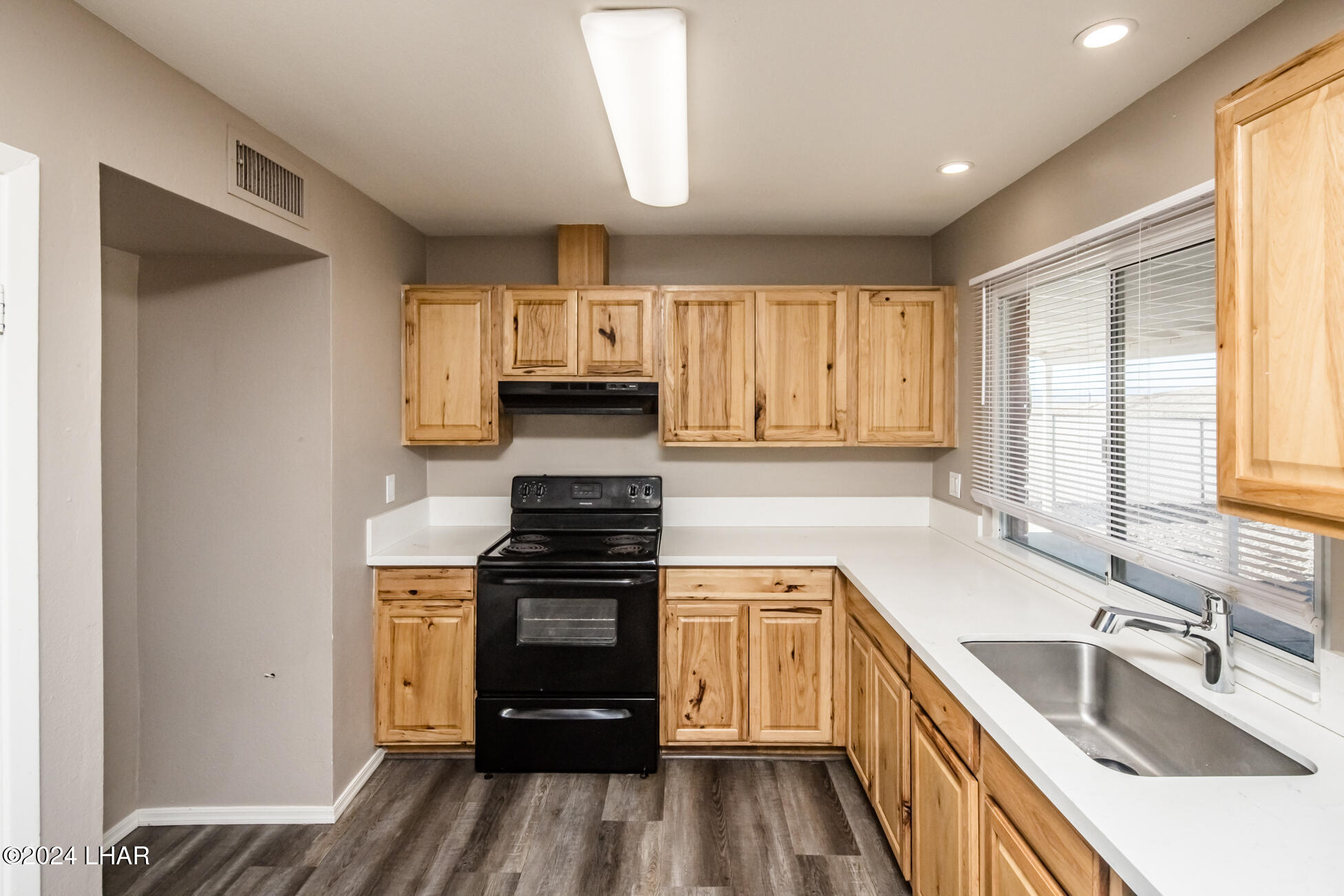 2385 Havasupai Blvd Property Photo 16