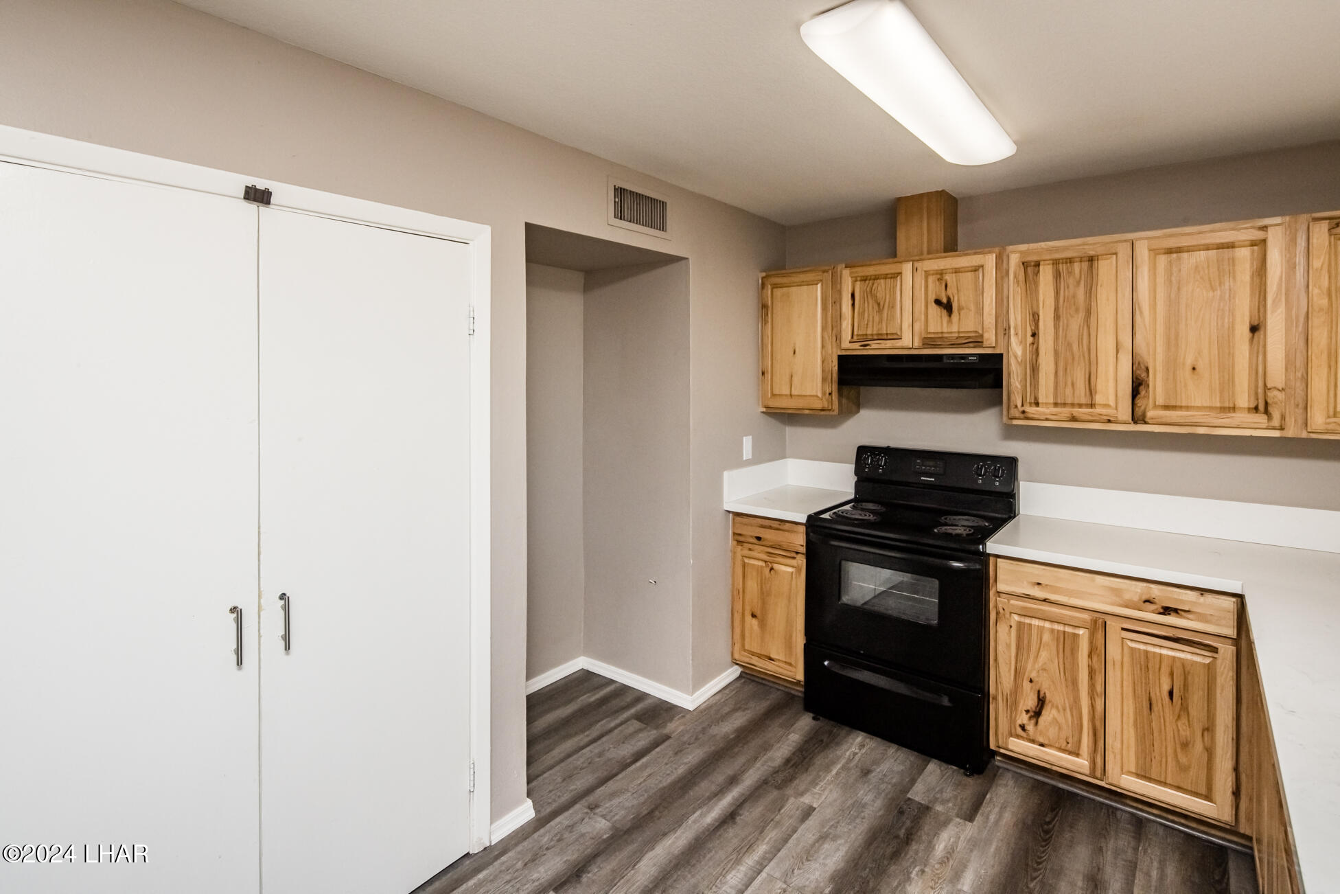 2385 Havasupai Blvd Property Photo 17