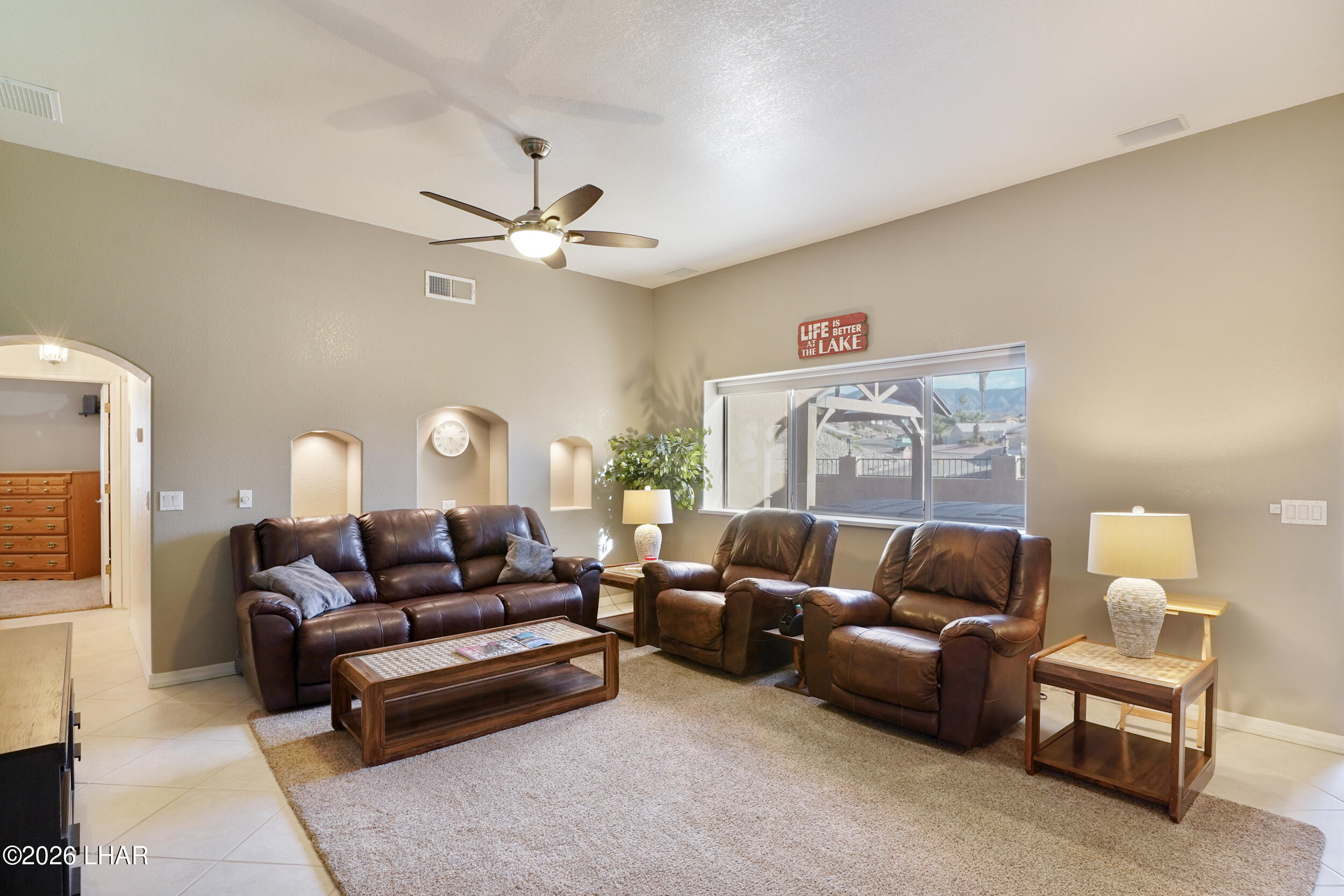 3446 S Amberwood Bay Property Photo 8