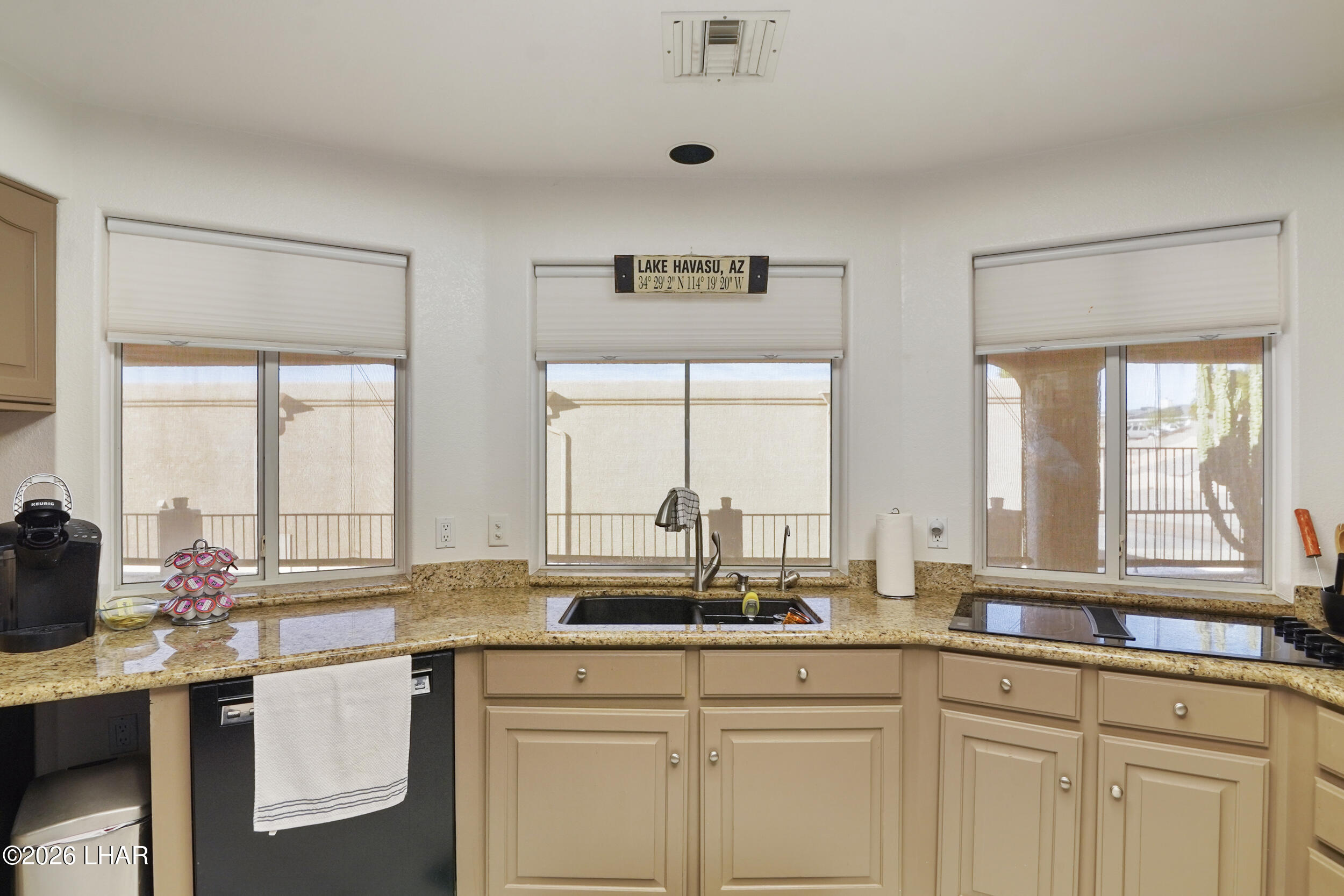 3446 S Amberwood Bay Property Photo 16