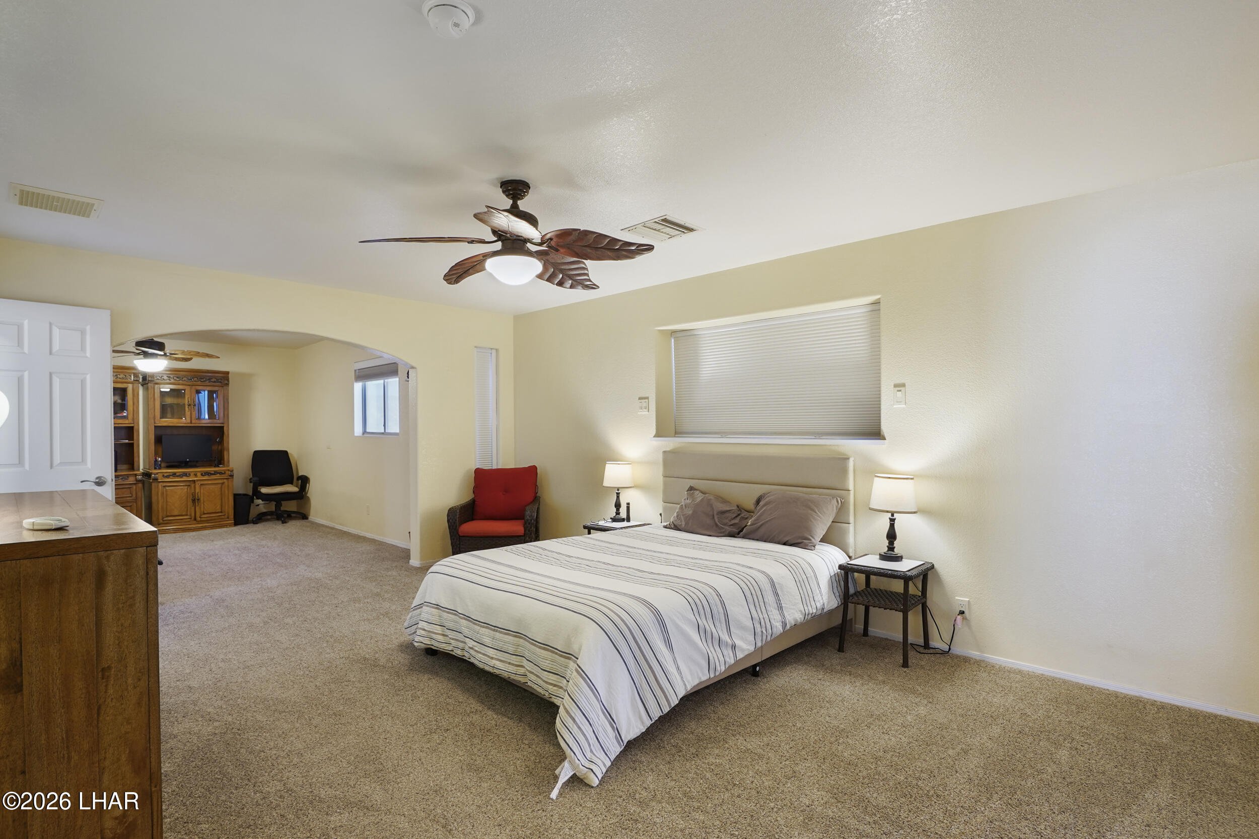 3446 S Amberwood Bay Property Photo 18