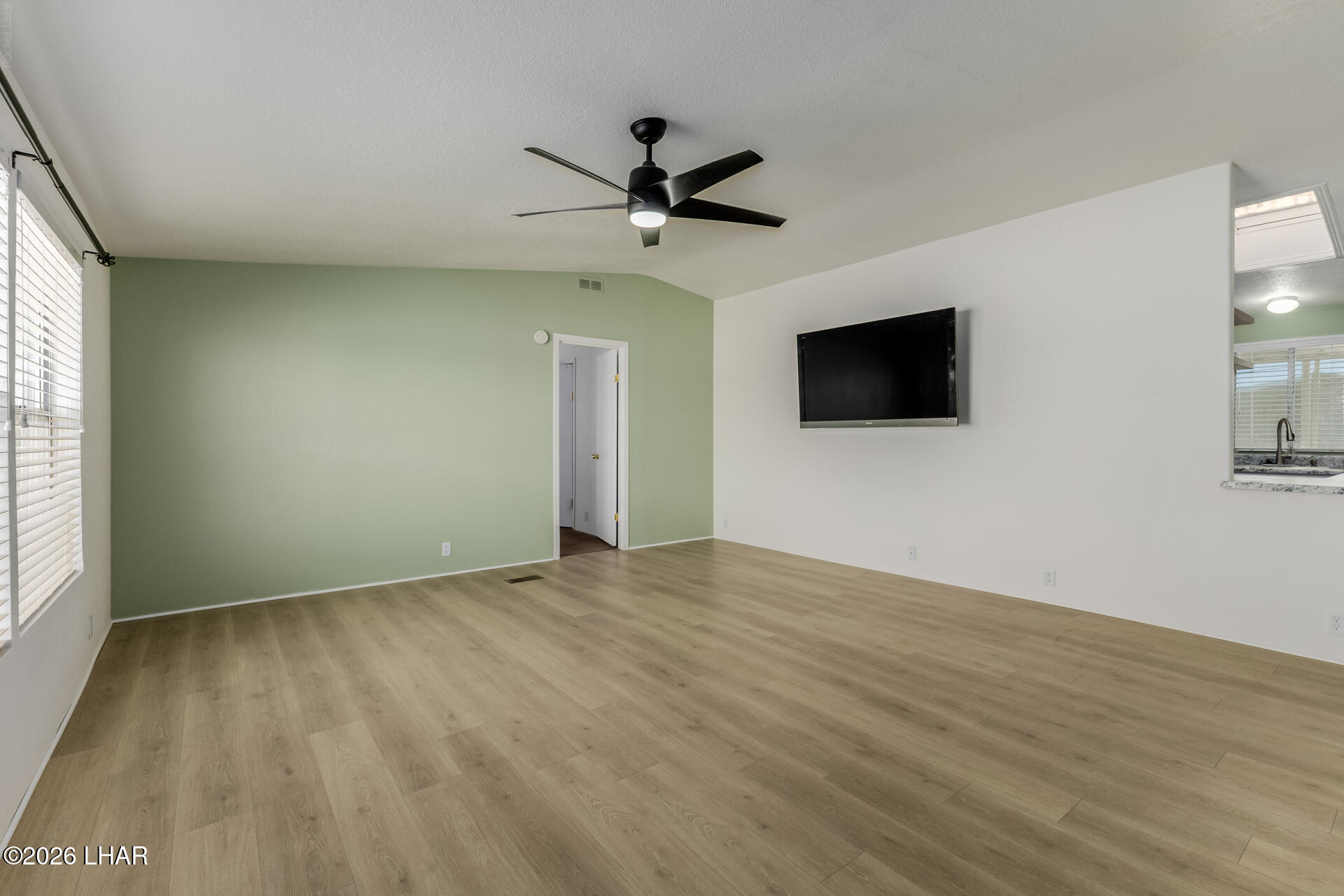 3700 S Ironwood Dr 190 Property Photo 8