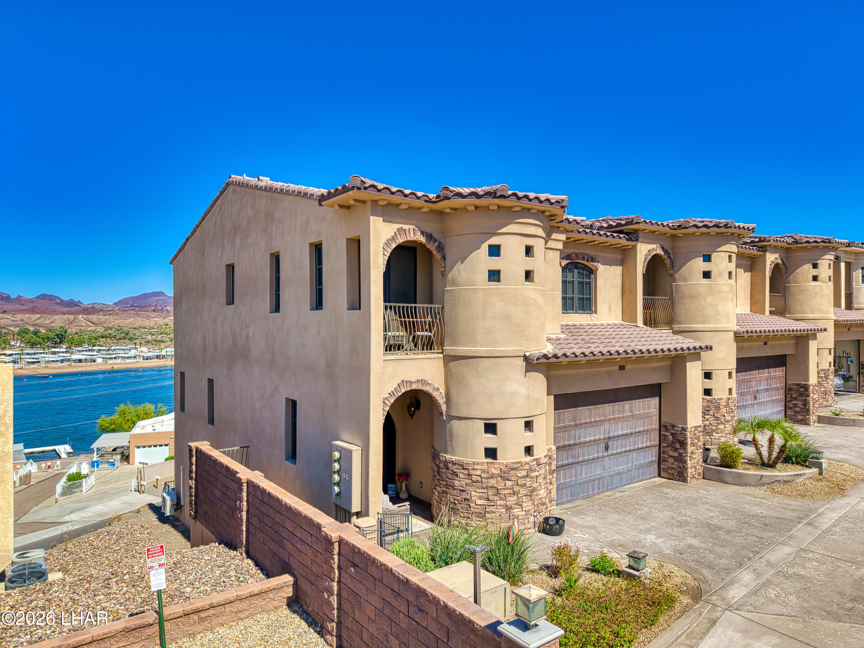 8550 River View Villas Dr 1 Property Photo 2
