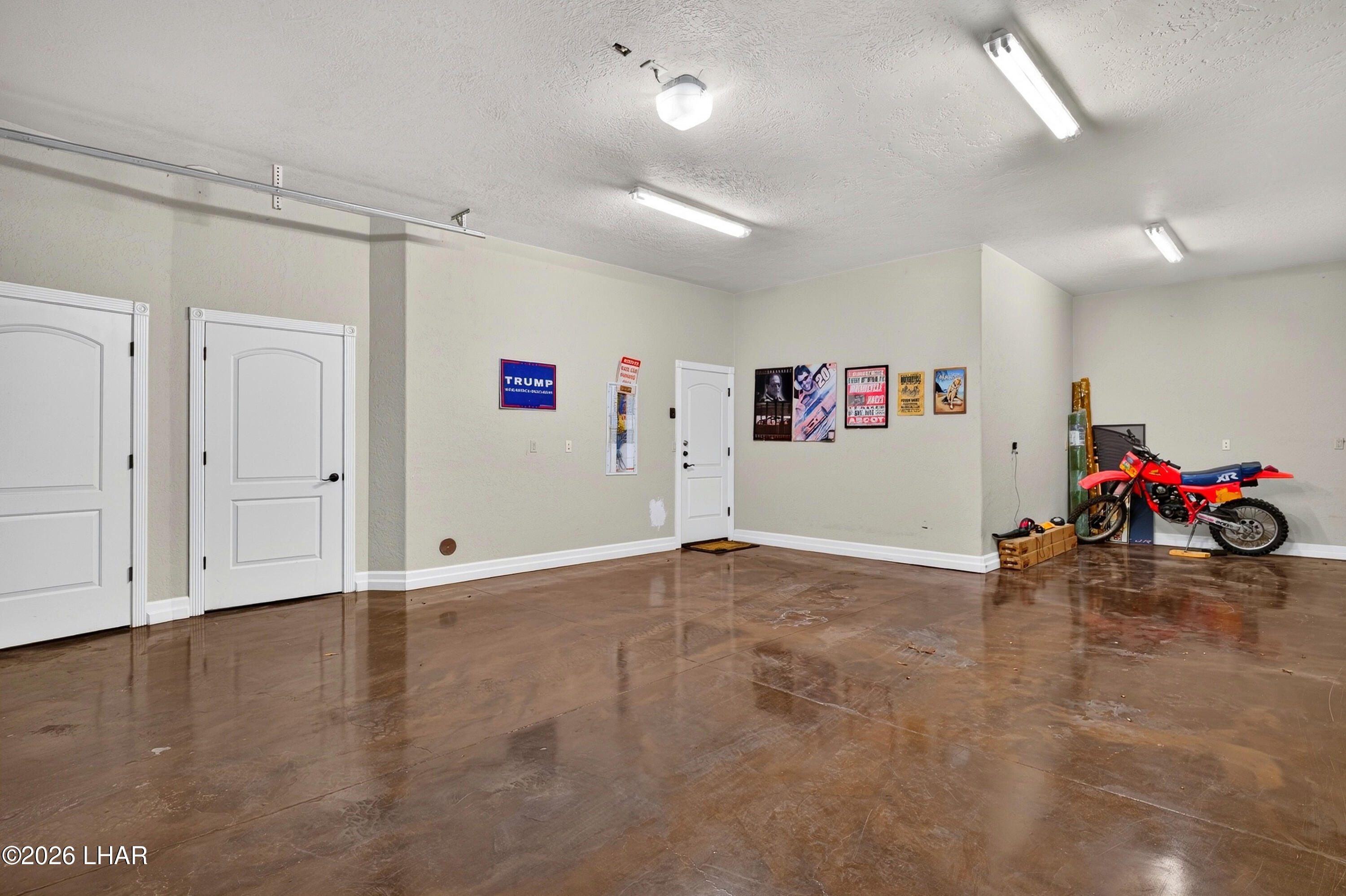 8550 River View Villas Dr 1 Property Photo 82
