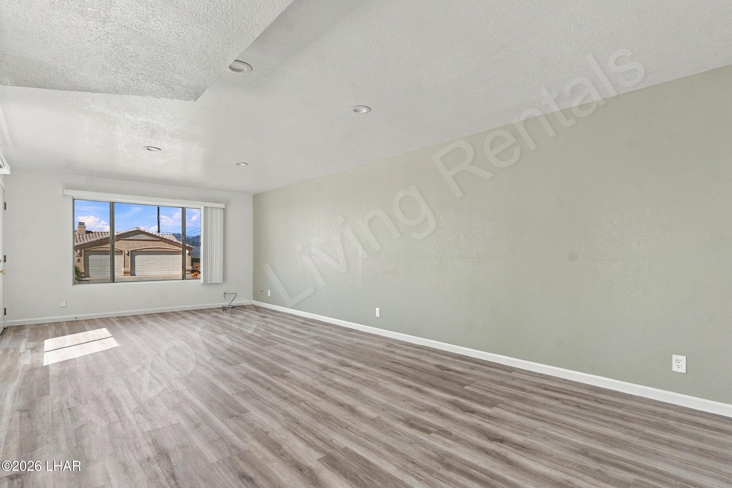 1290 Tanqueray Dr 1290 Property Photo 5