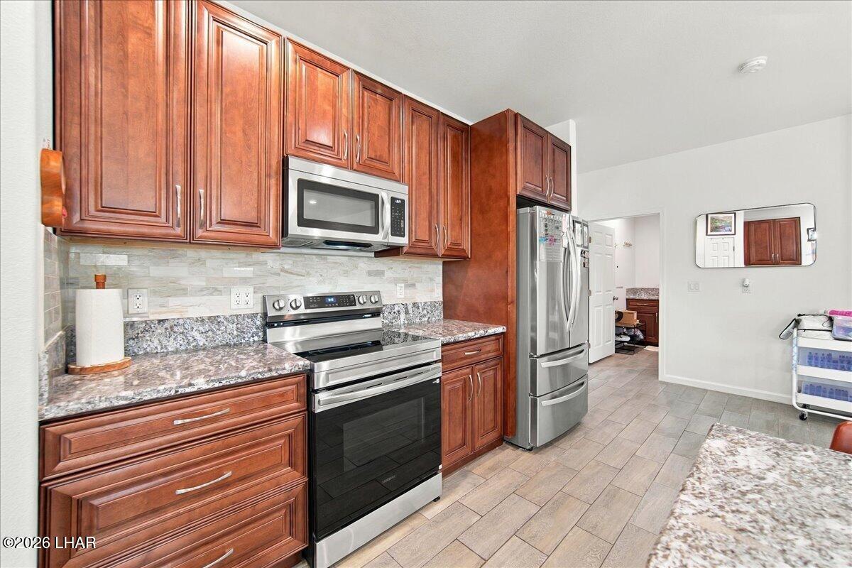 1946 E Corry Ln Property Photo 9