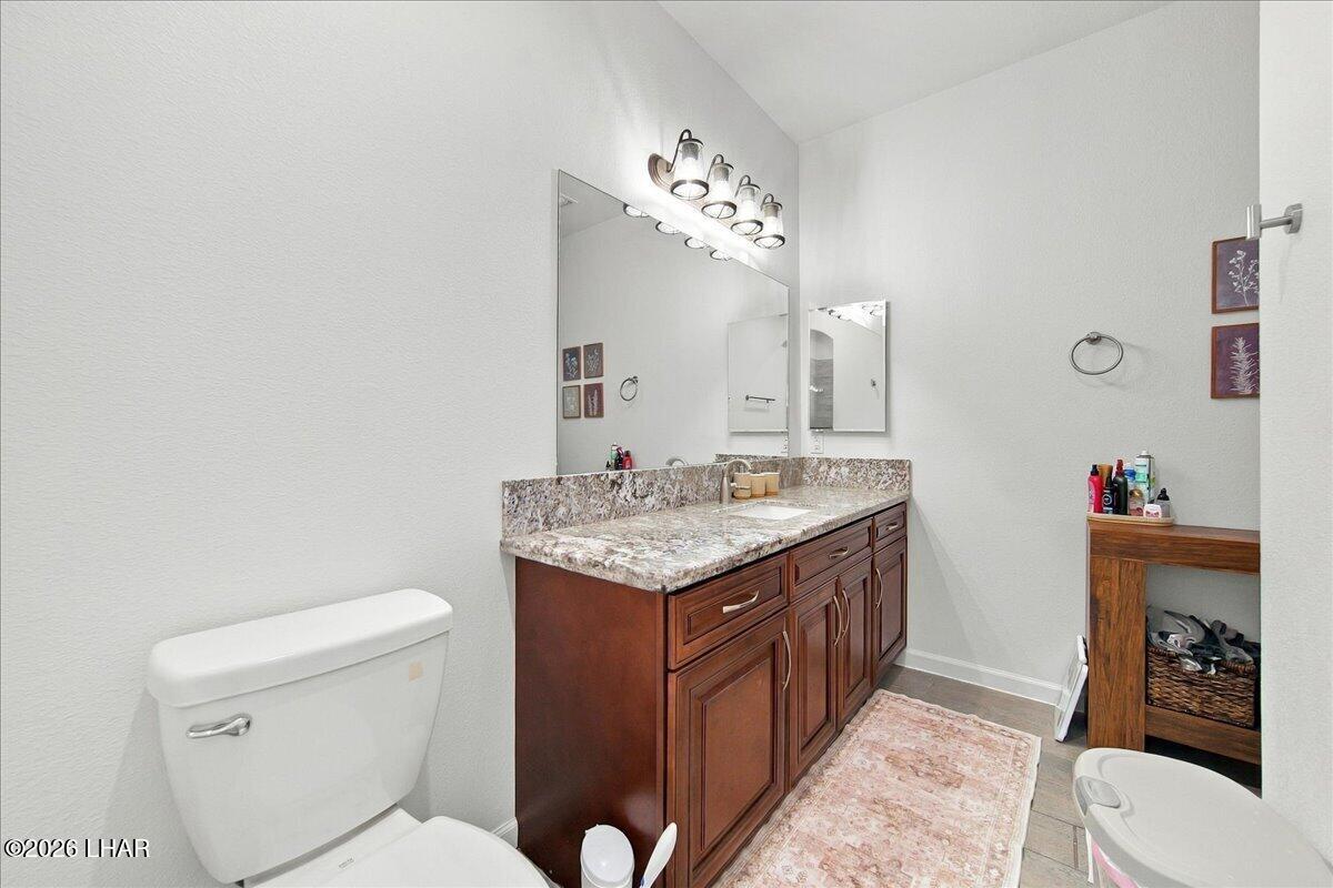 1946 E Corry Ln Property Photo 17