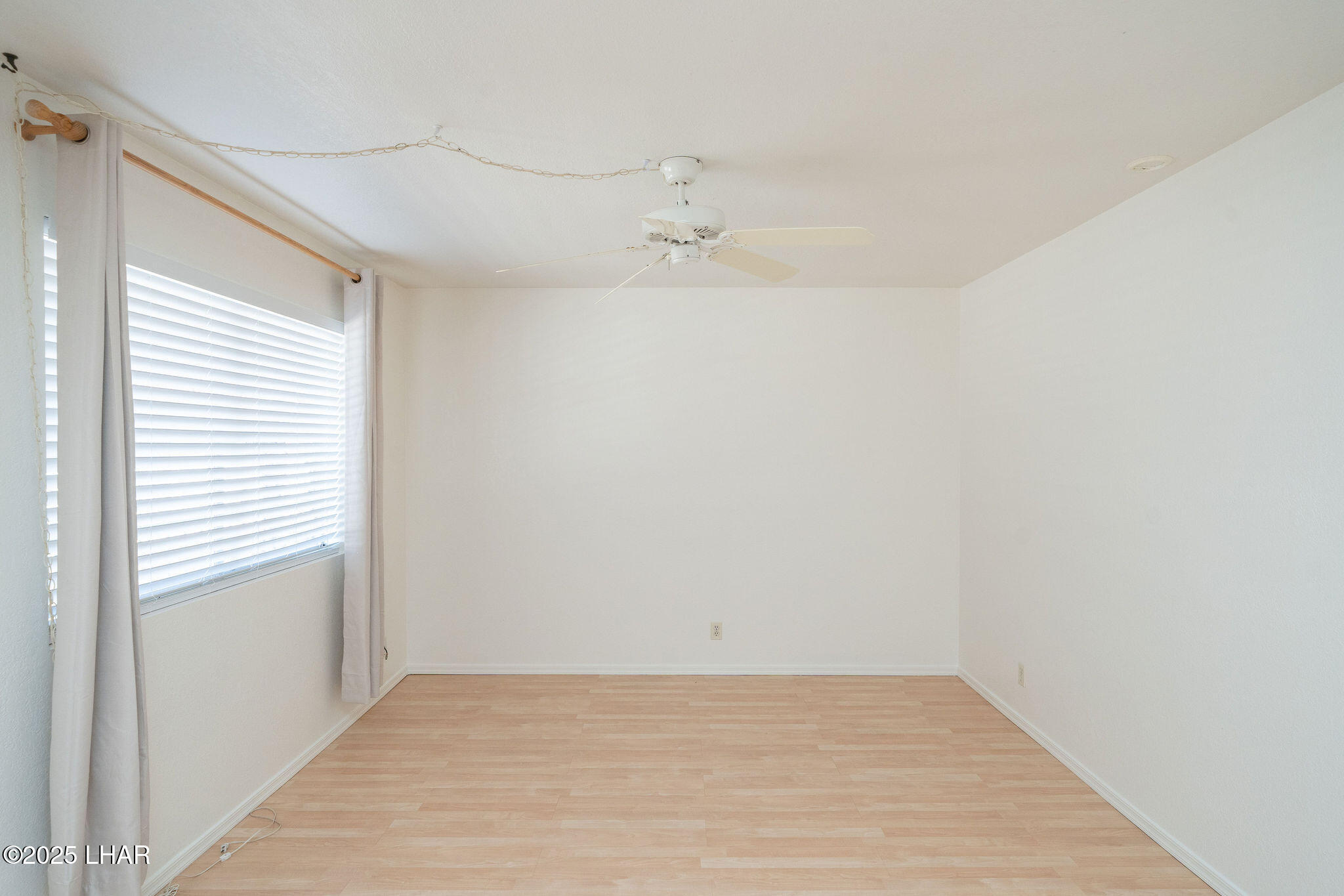 2291 Mcculloch Blvd N 10 Property Photo 6