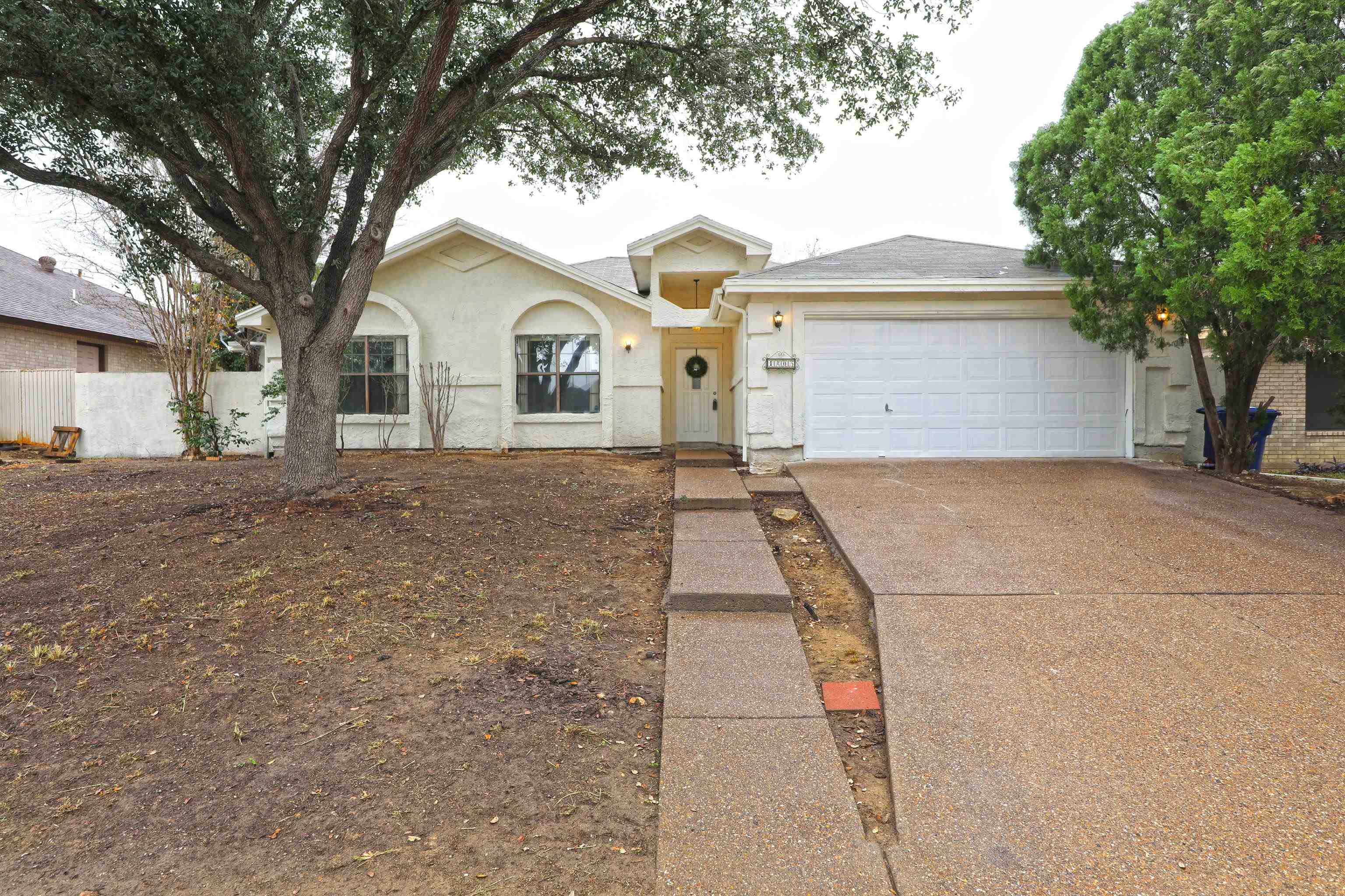 1205 Crossfield Cir Property Photo 1