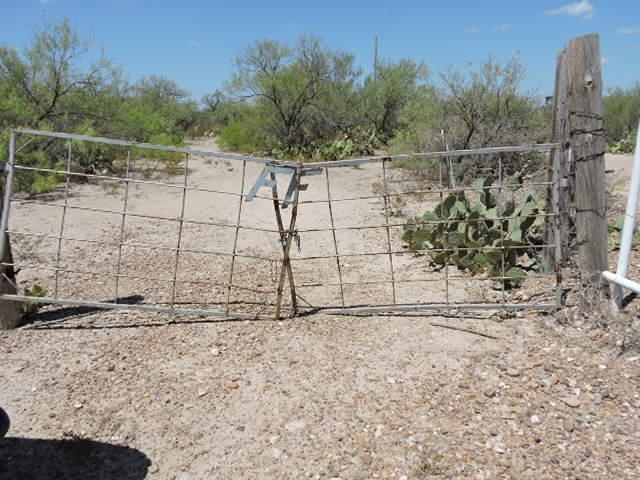 Tin Mine Rd. Property Photo 1
