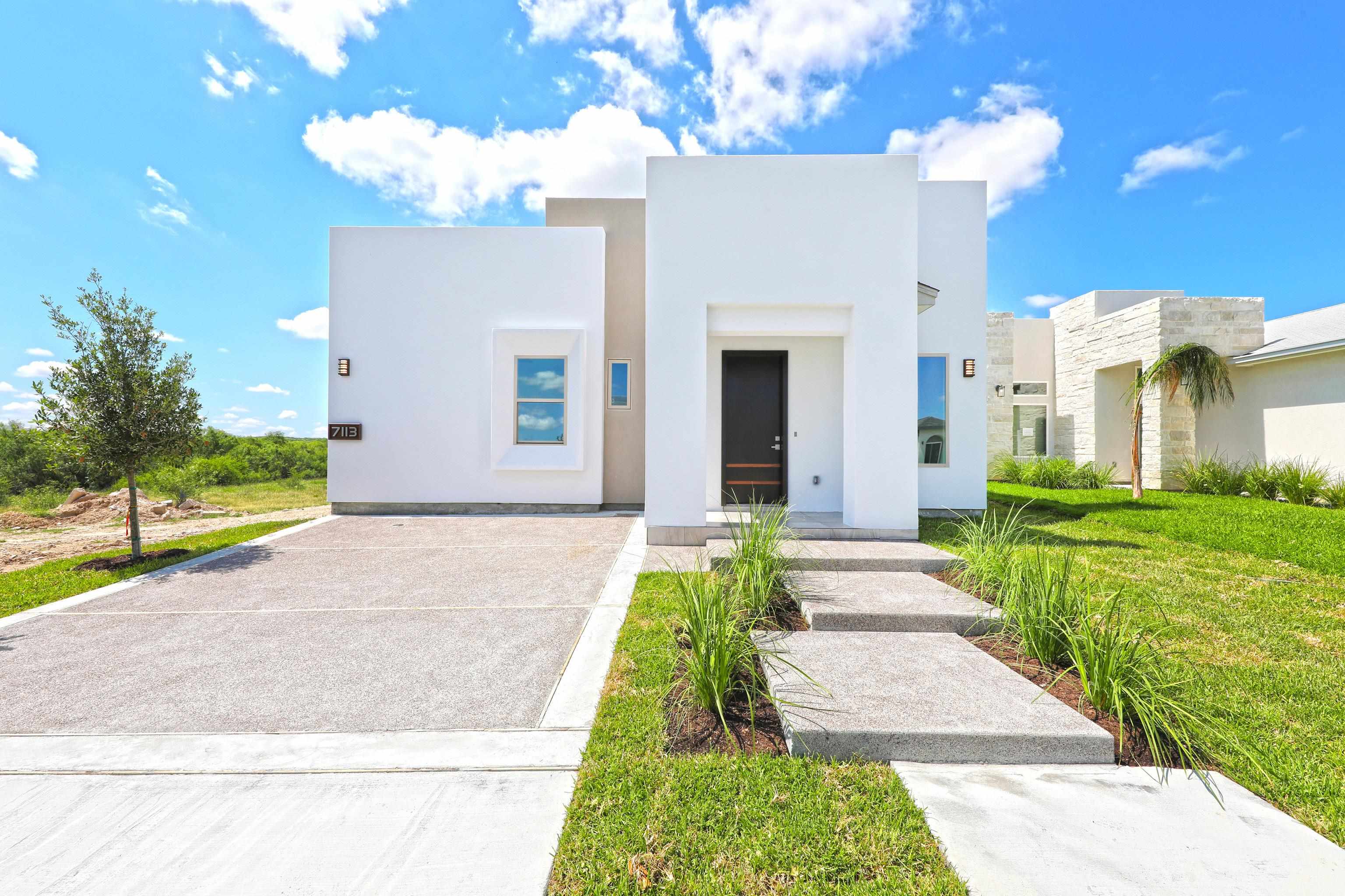 7113 El Meson Dr Property Photo