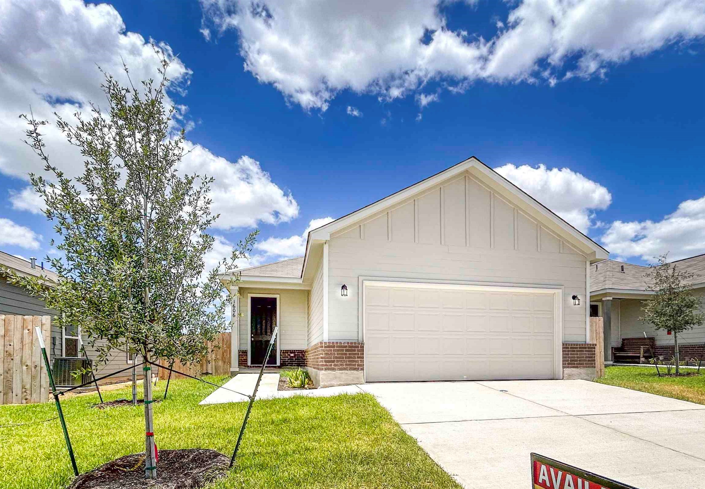 1606 Decano Ln. Property Photo