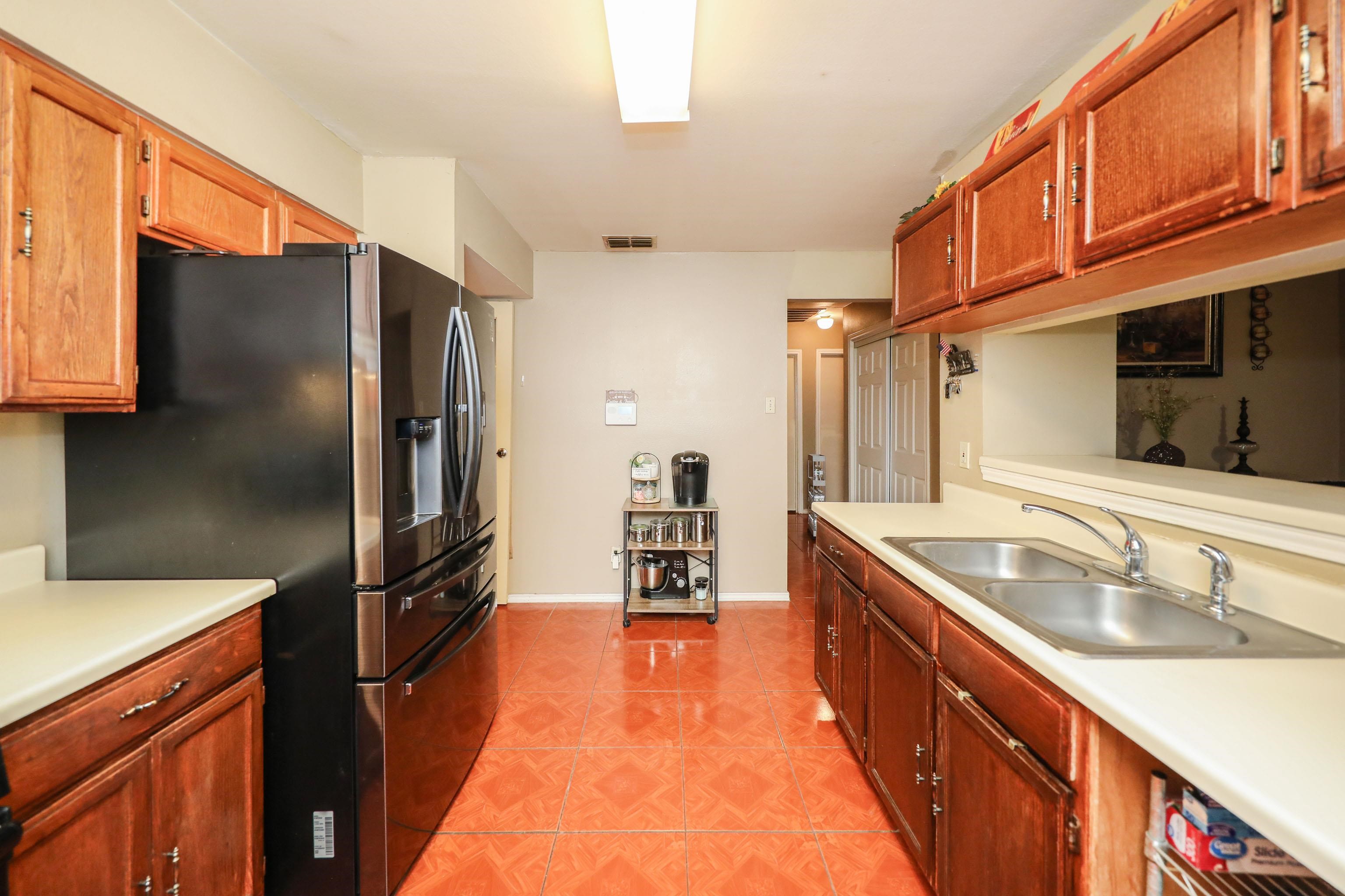 1643 Sweden Ln Property Photo 7