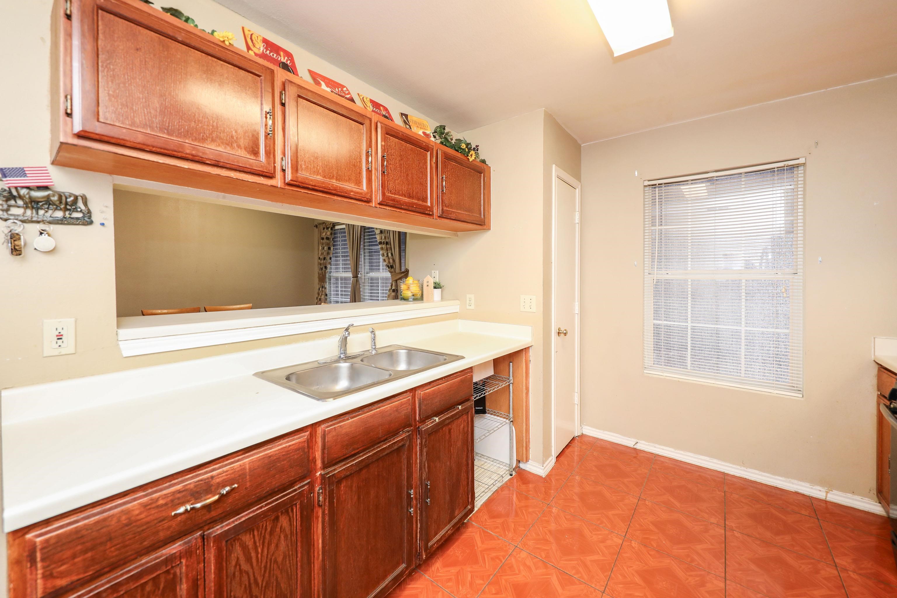 1643 Sweden Ln Property Photo 8