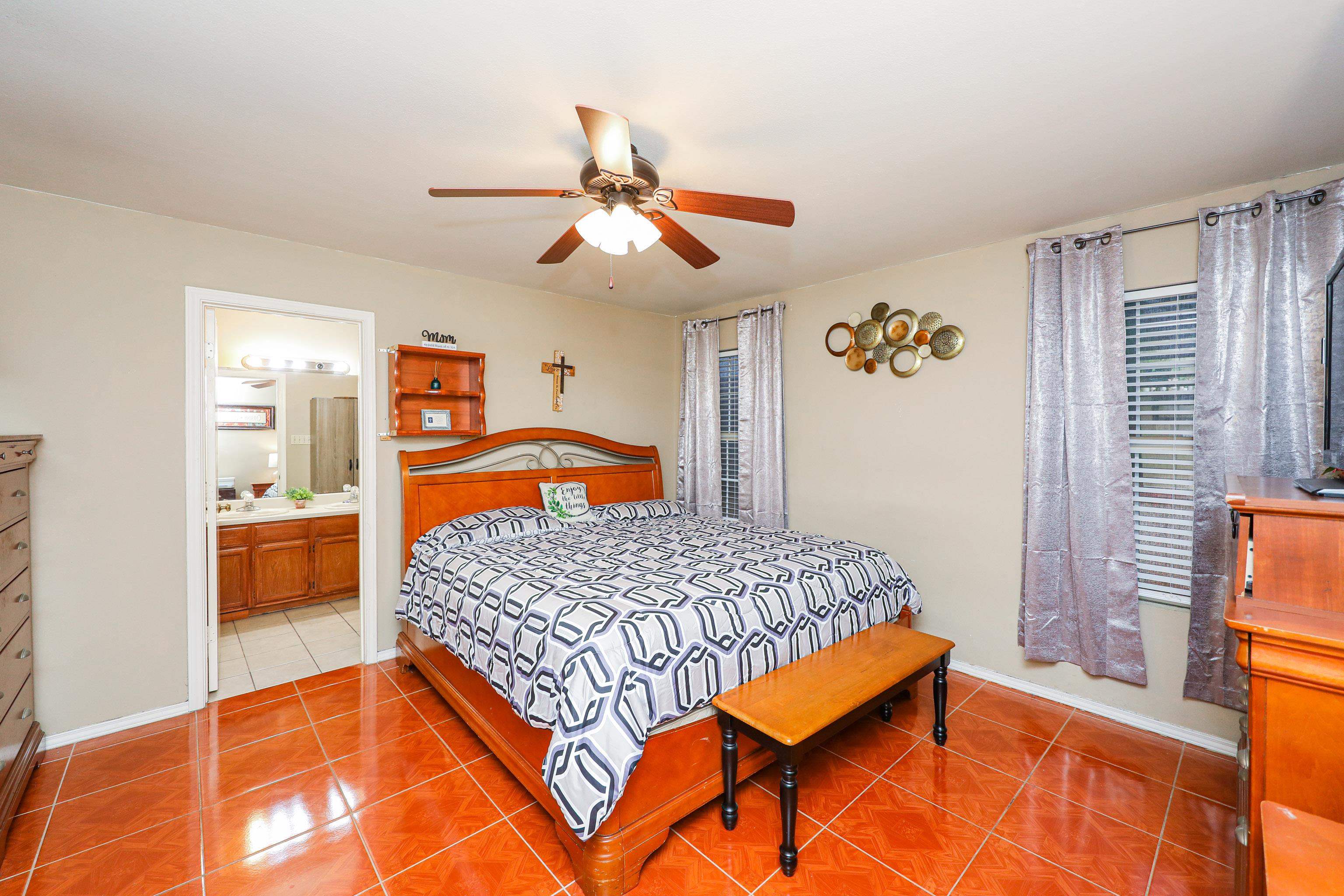 1643 Sweden Ln Property Photo 14